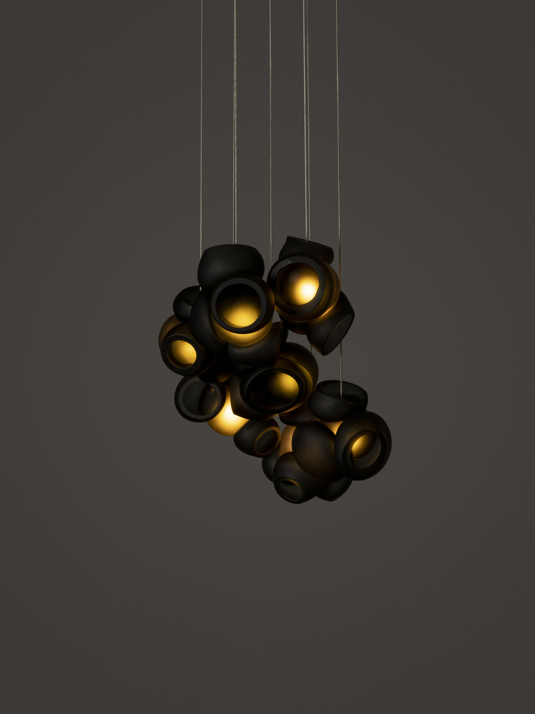 100 7 Random Grey Dark