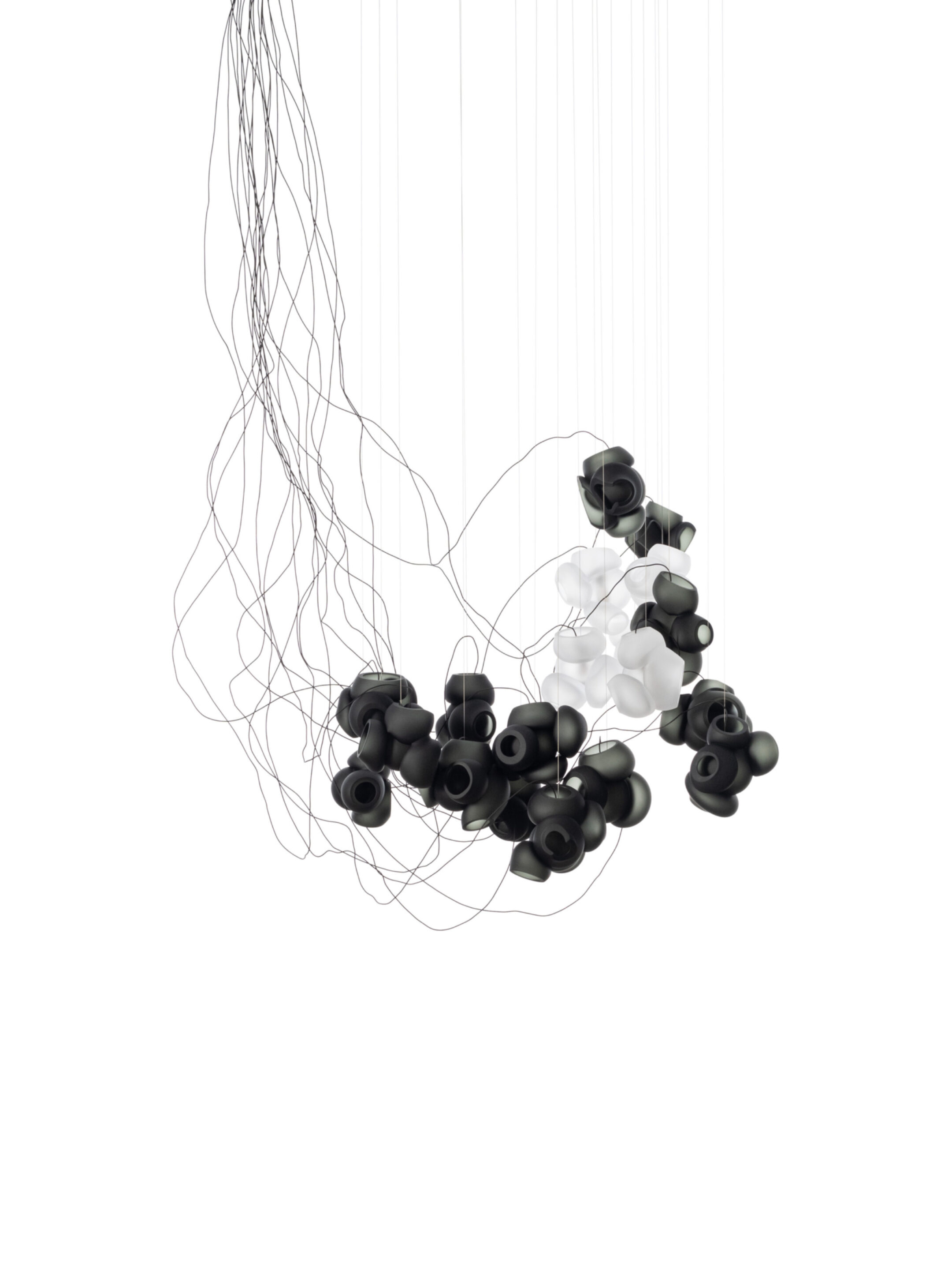 100 19 Sculptural Cable Black Greyw Clear Off