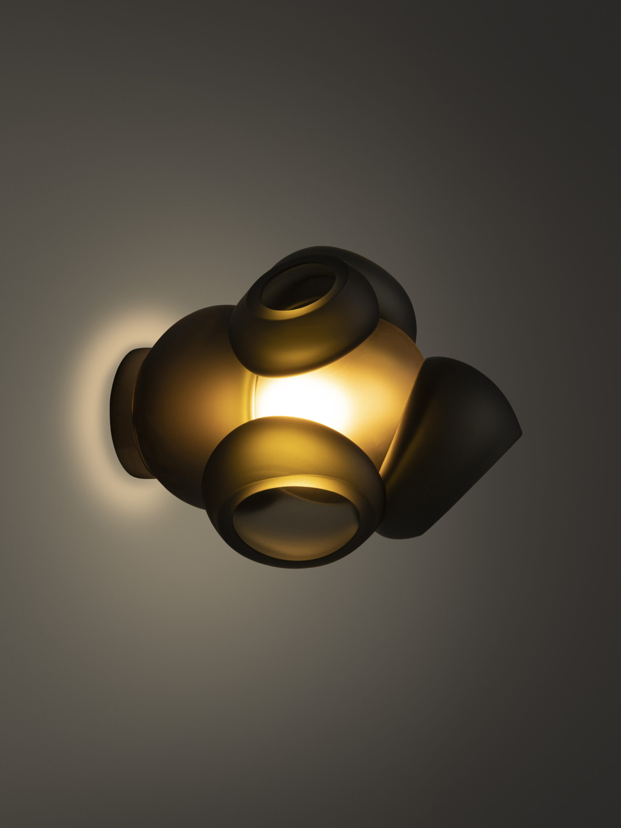 100s Brass Grey Dark