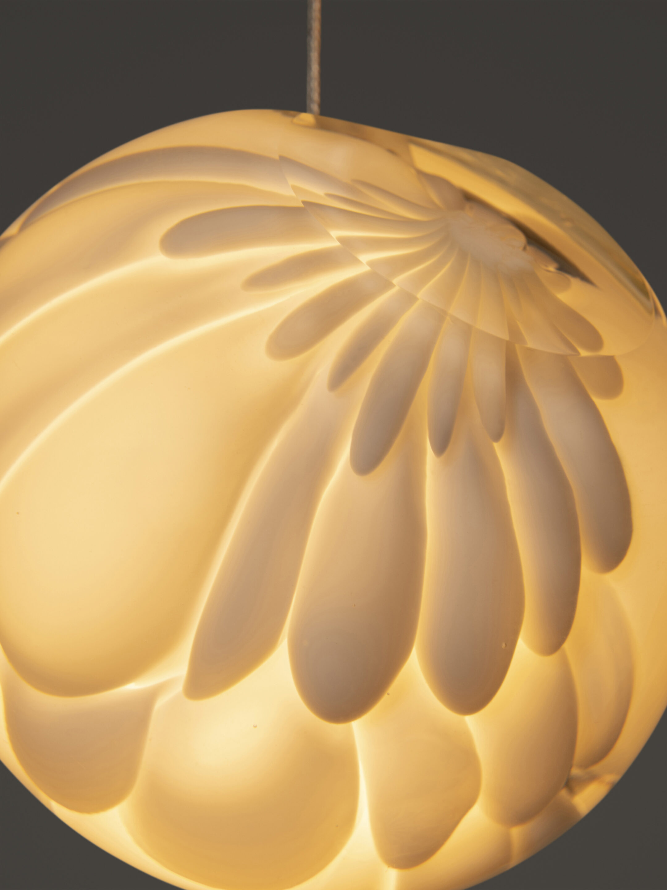 118 Random Dark Detail 6698