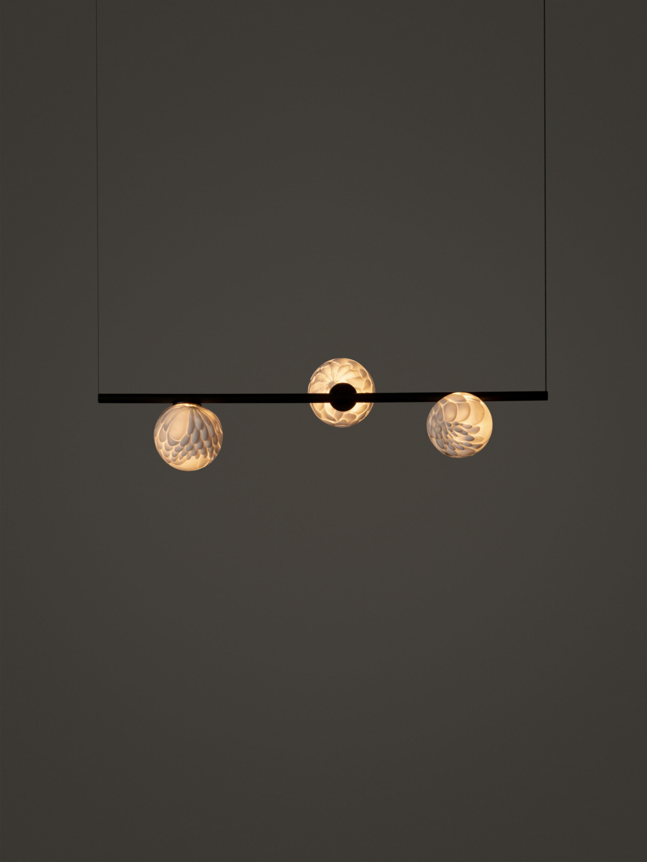 118 3 Suspended H 3ft Black Dark