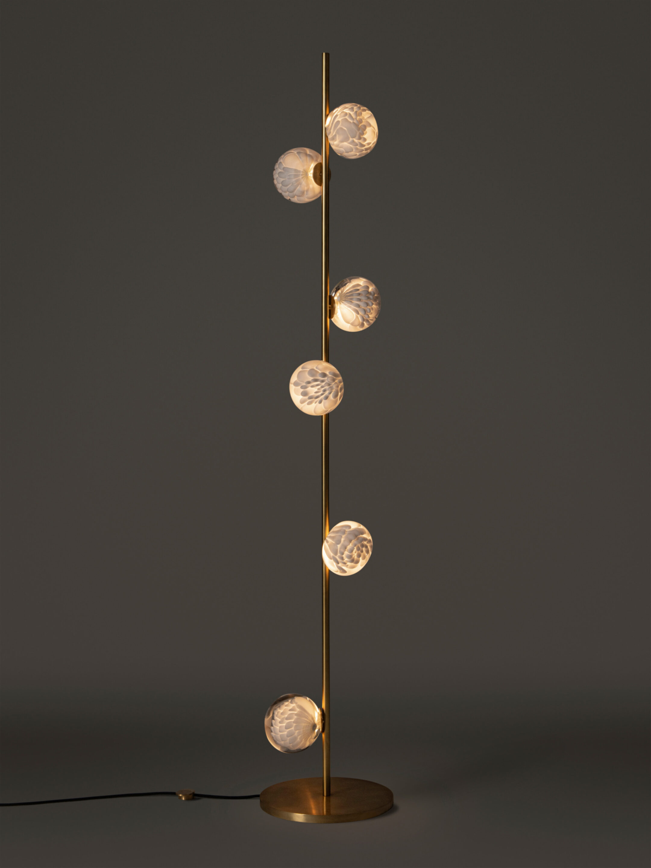 118 6 Floor Brass Dark