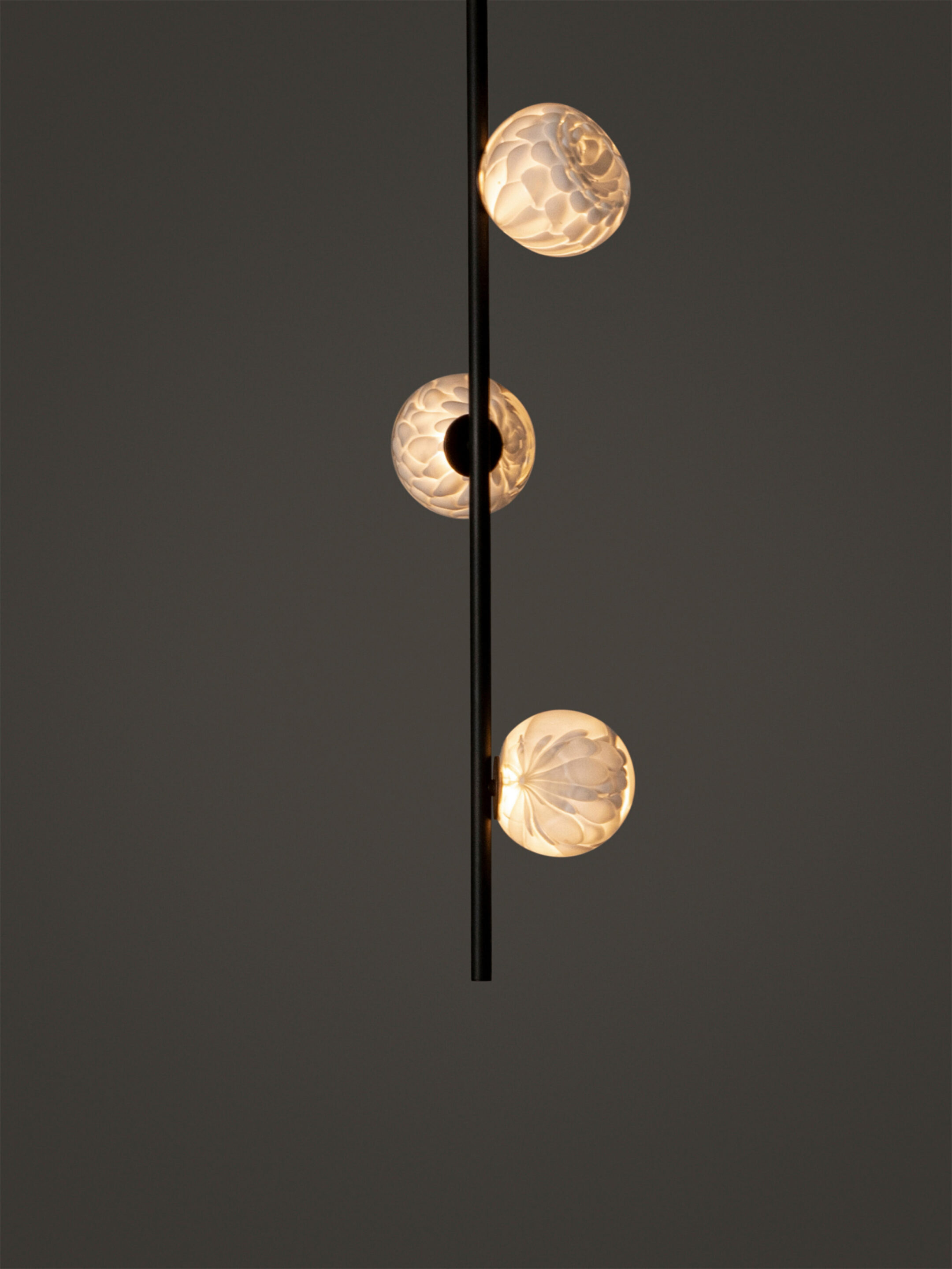 118 3 Ceiling 3ft Black Dark