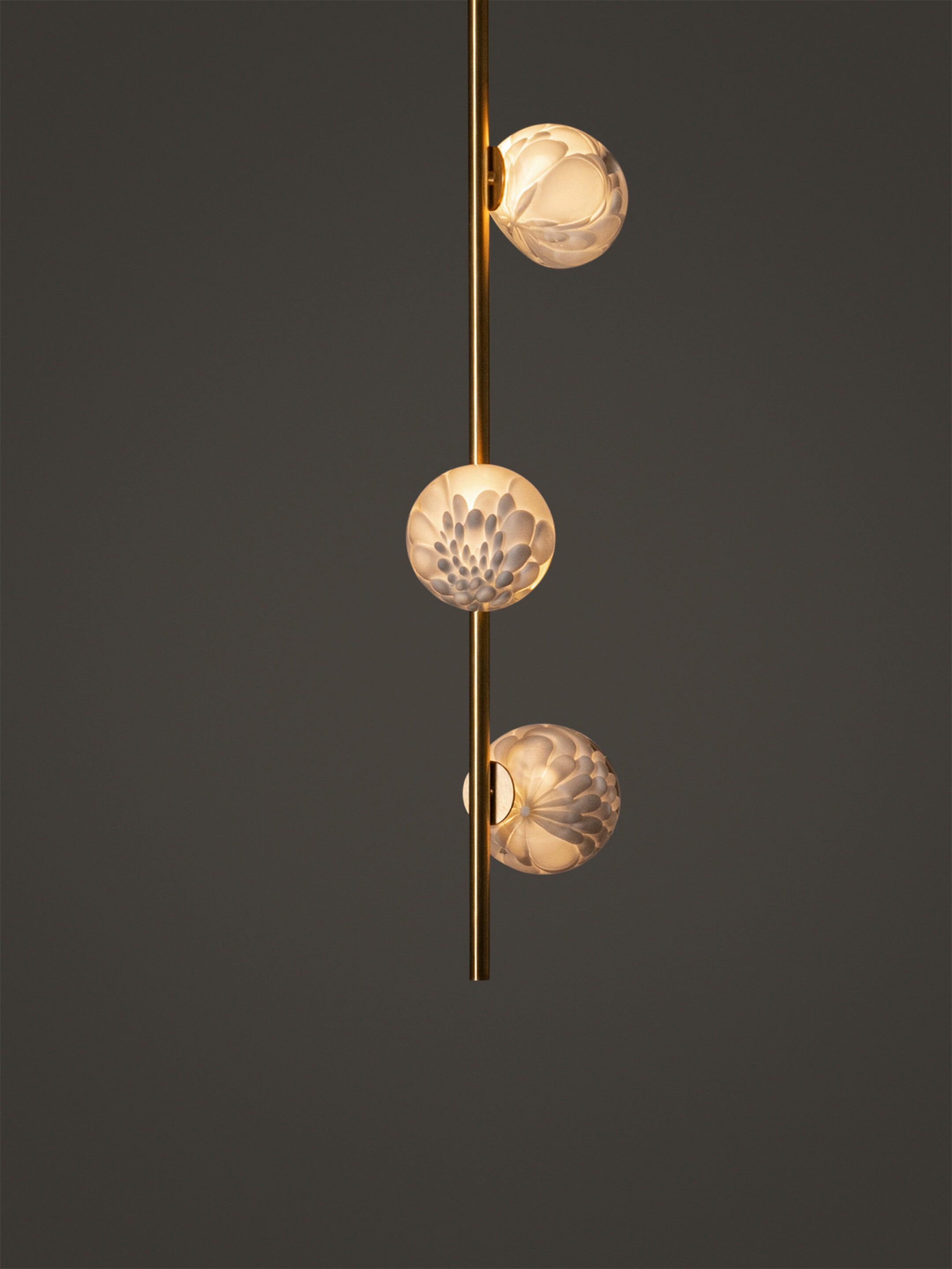 118 3 Ceiling 3ft Brass Dark