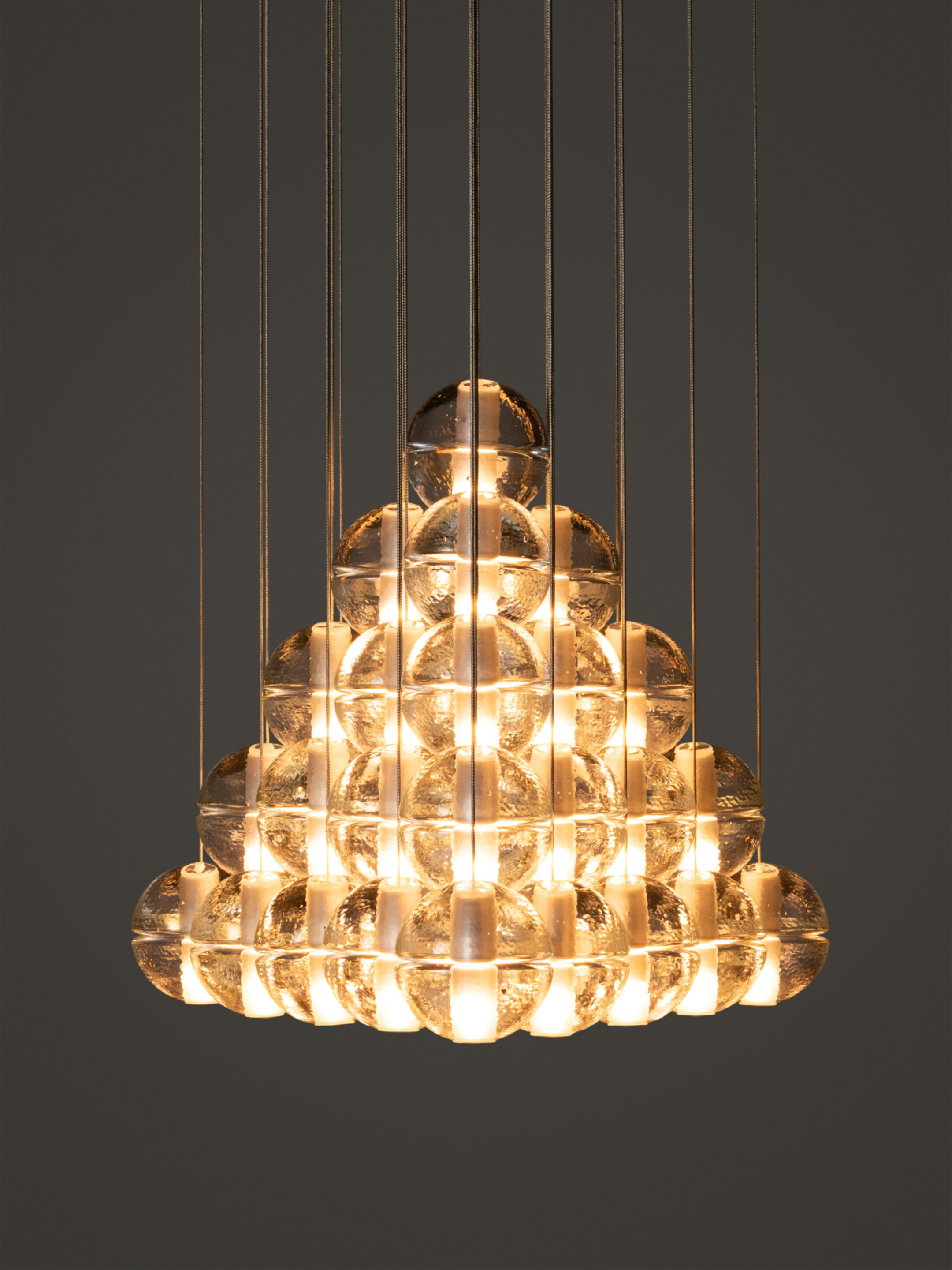 14 31 Geometric Dark