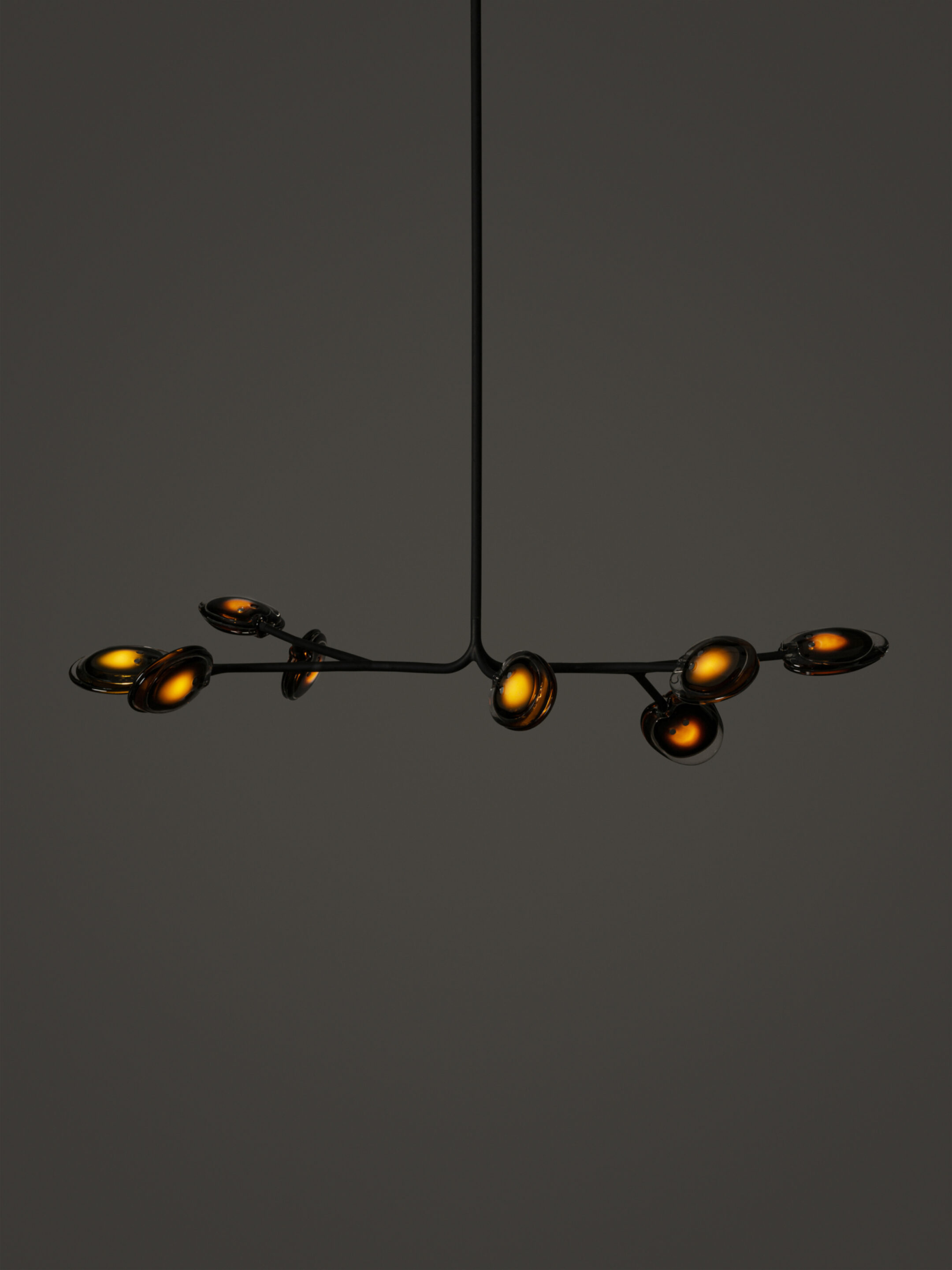 16 8a 1 Grey1 Dark