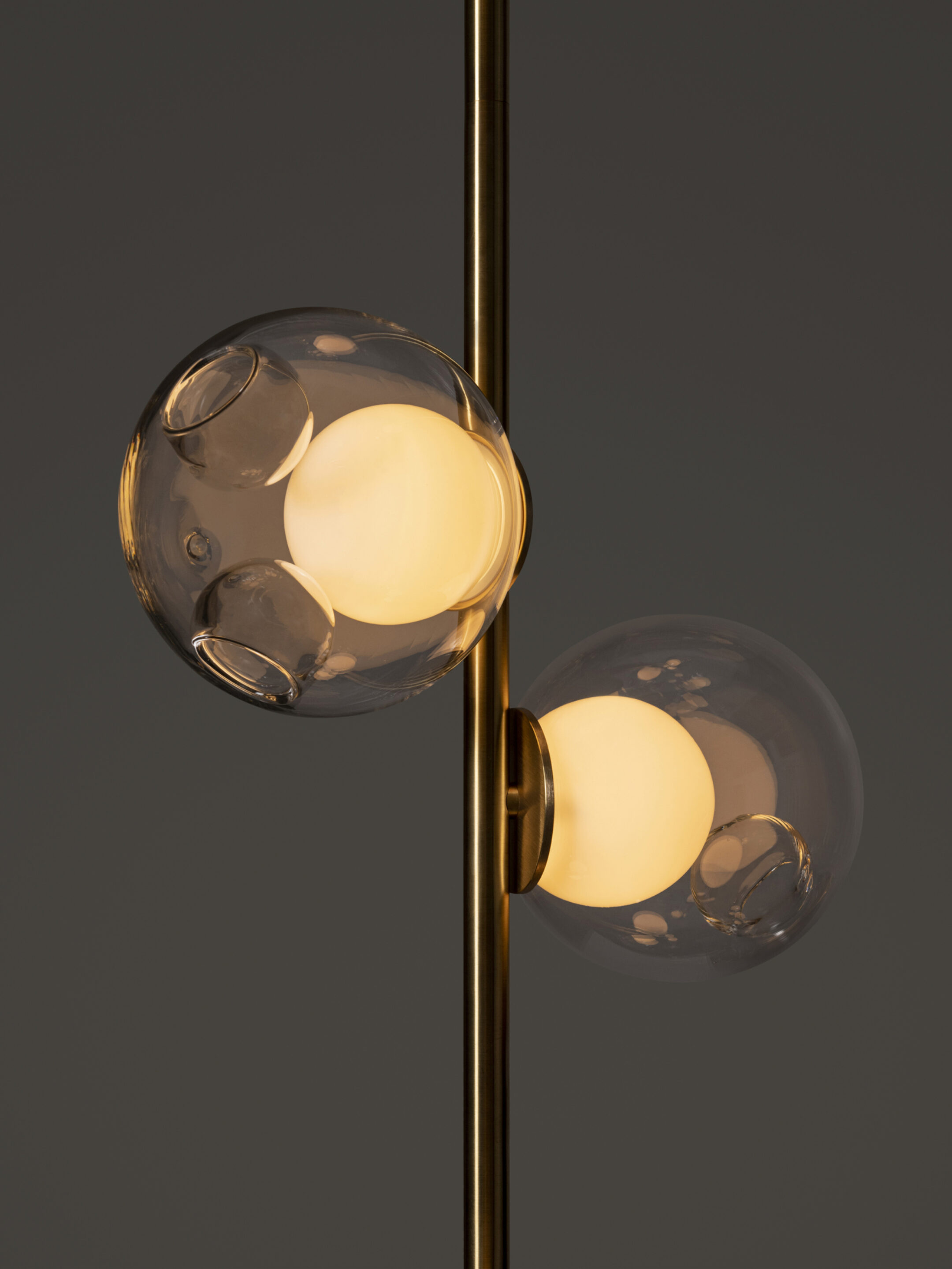 28 Ceiling Brass Clear Dark Detail