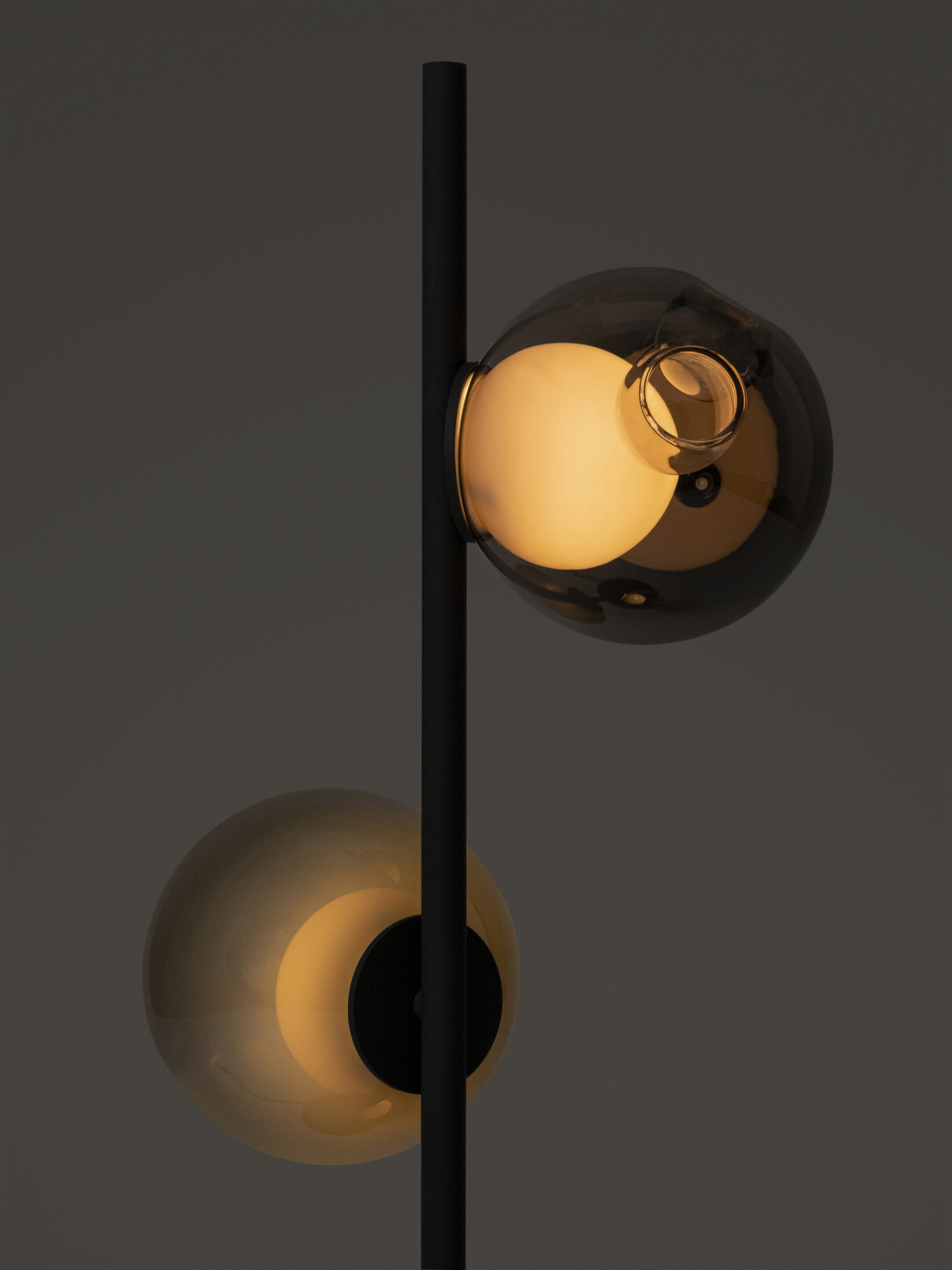 28 Floor Black Neutrals Dark Detail
