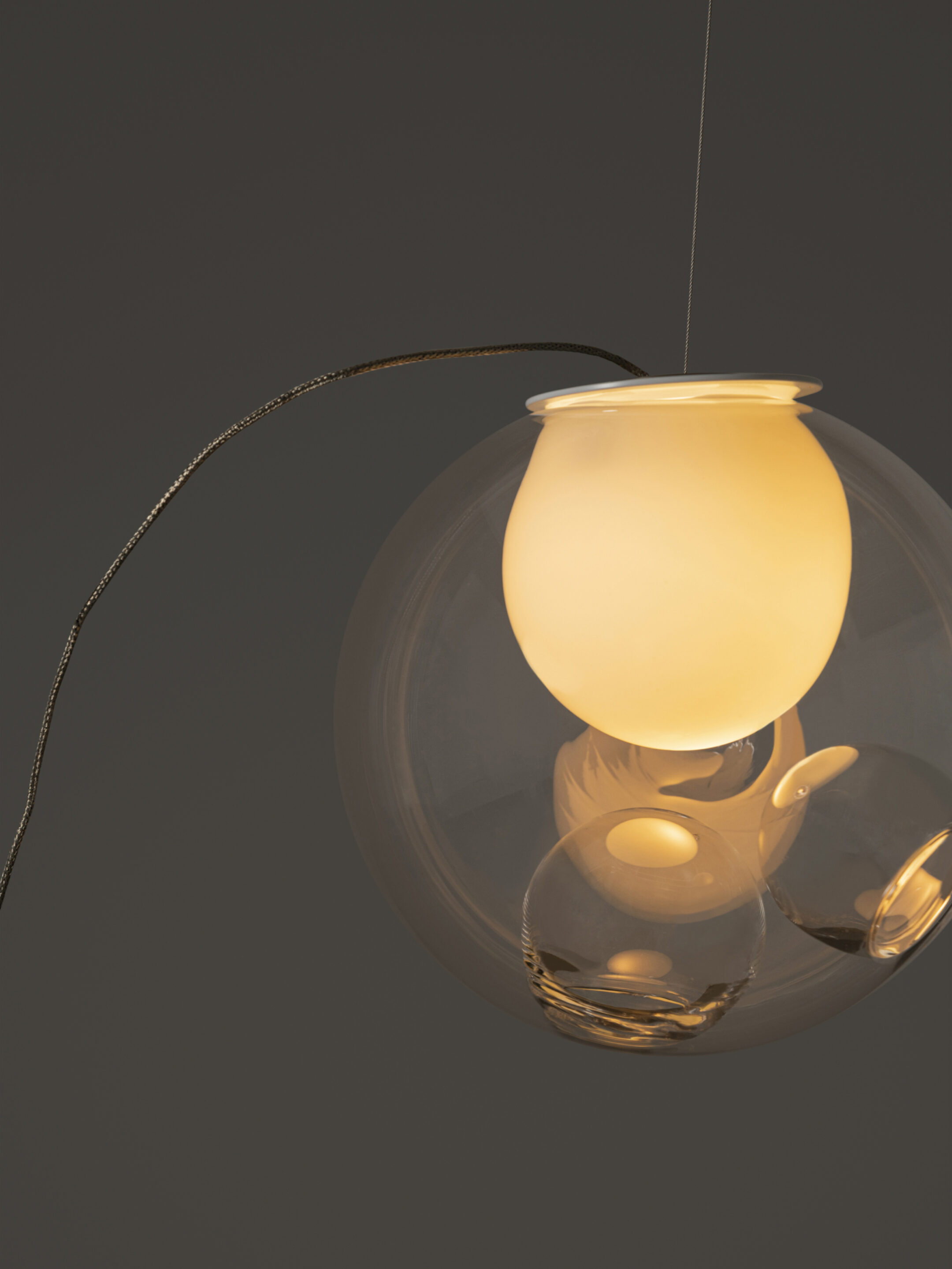 28 1 Sculptural Cable Clear Dark Detail