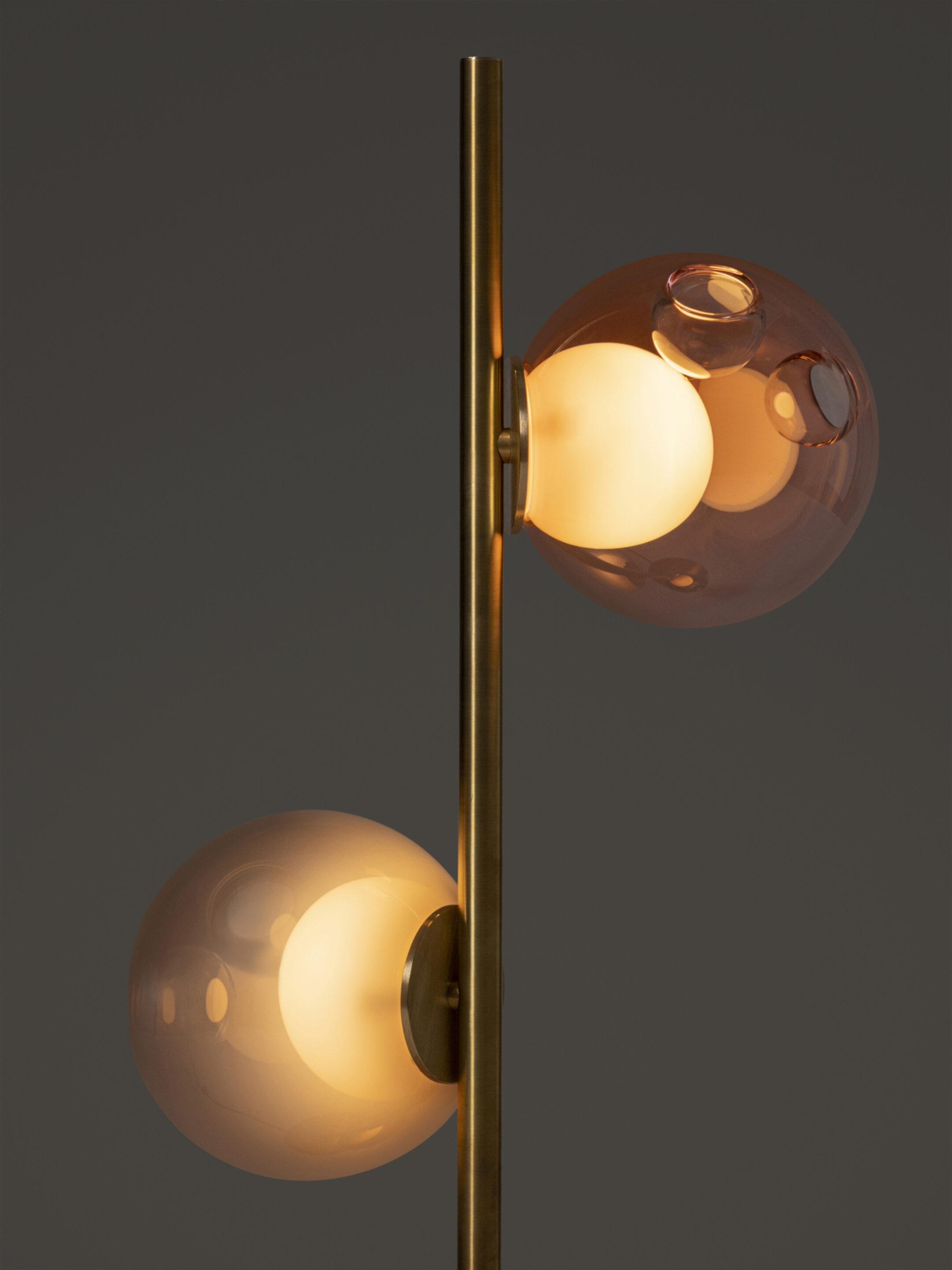 28 Floor Brass Colours Dark Detail