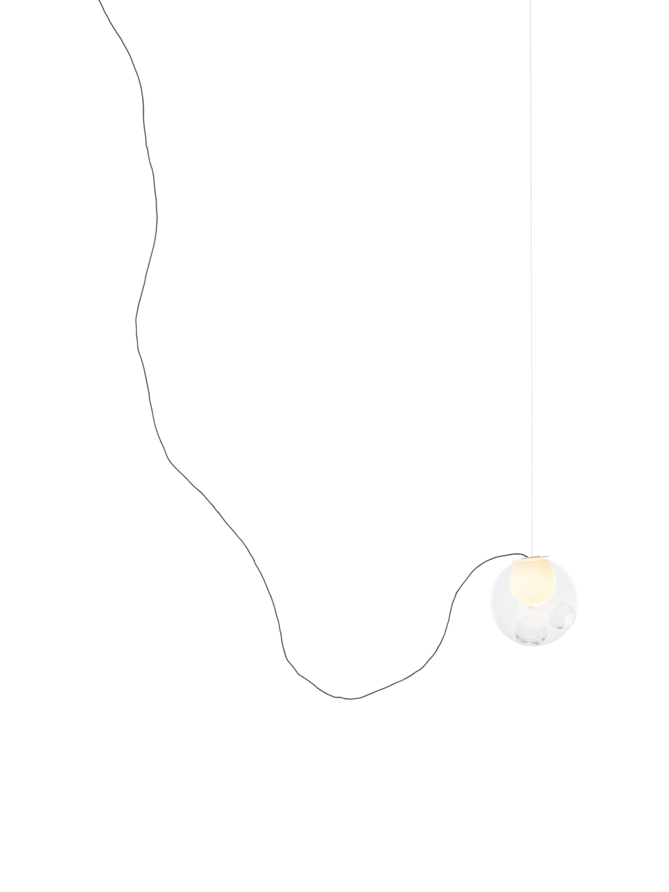28 1 Sculptural Cable Black Clear On