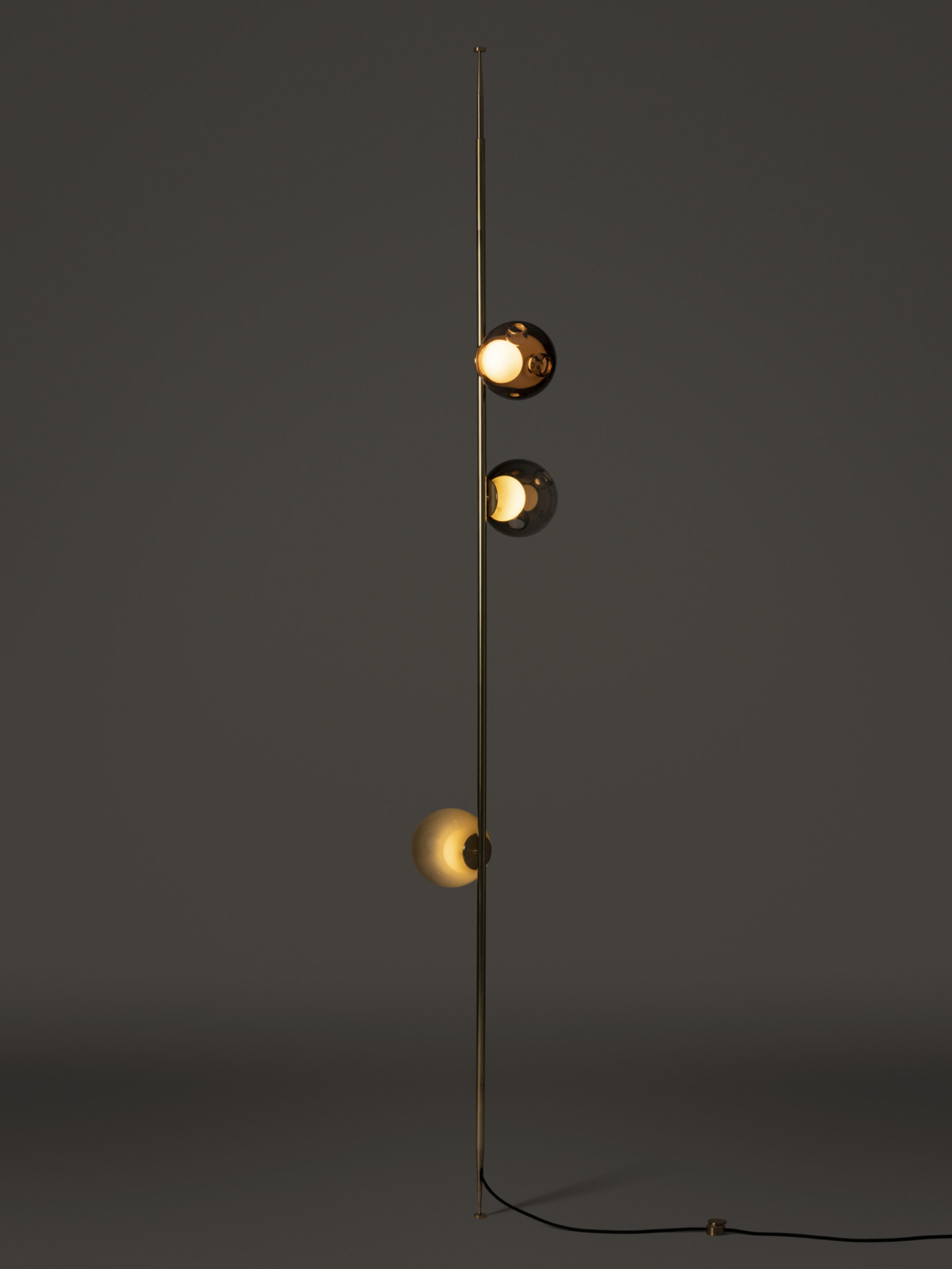 28 3 Column 8ft Straight Brass Neutrals Dark