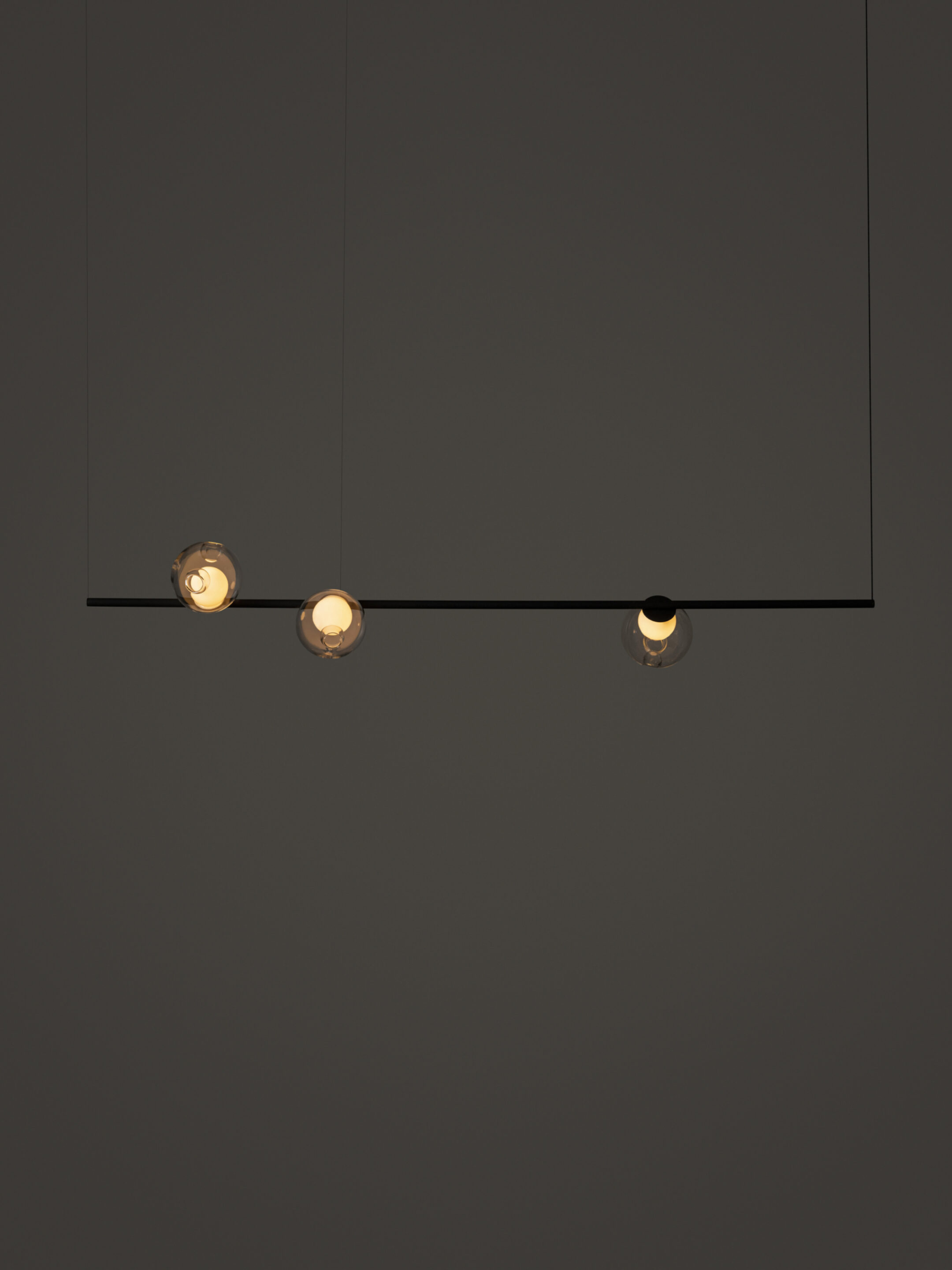 28 3 Suspended H 6ft Black Clear Dark