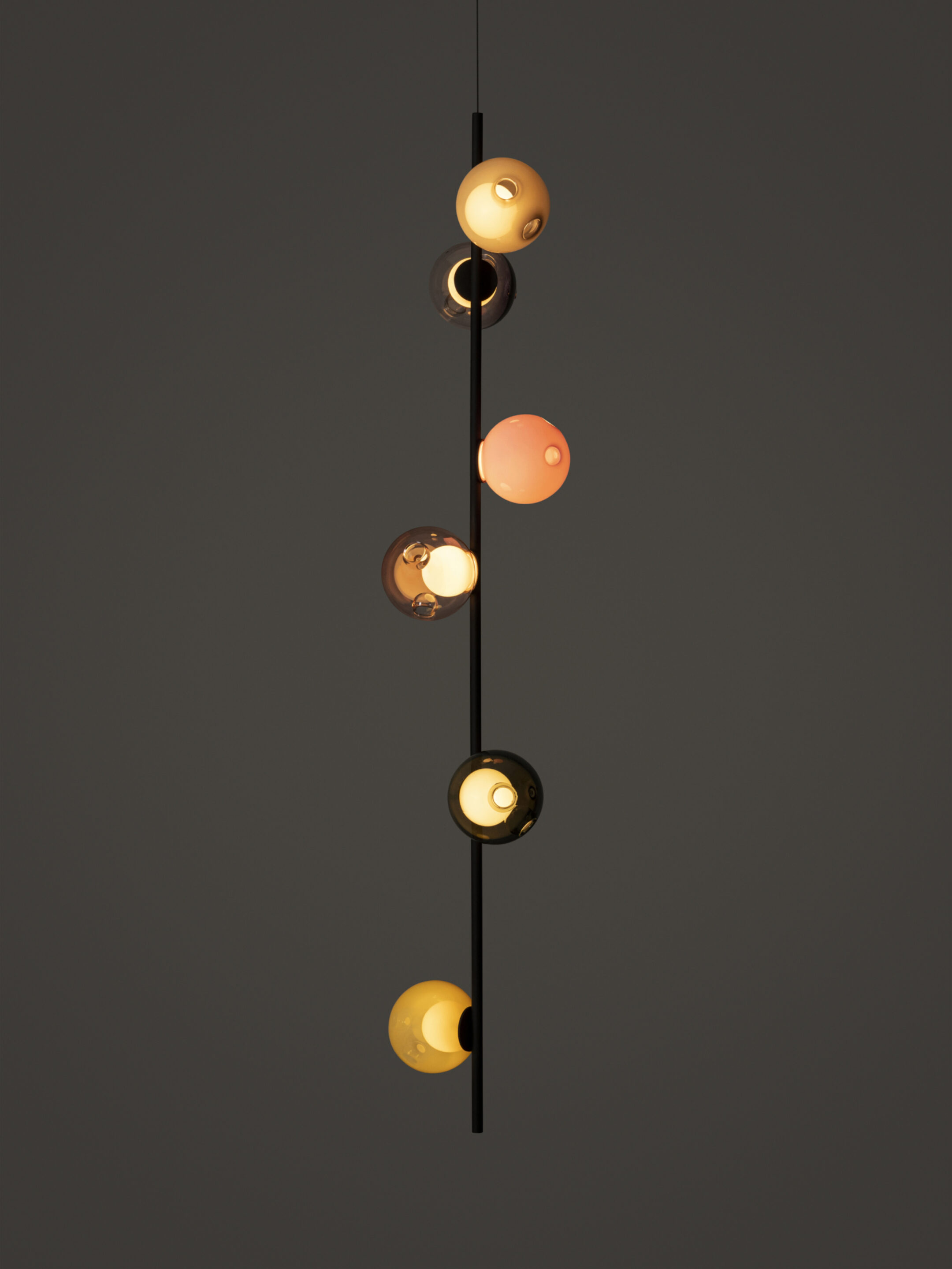 28 6 Suspended V Black Colours