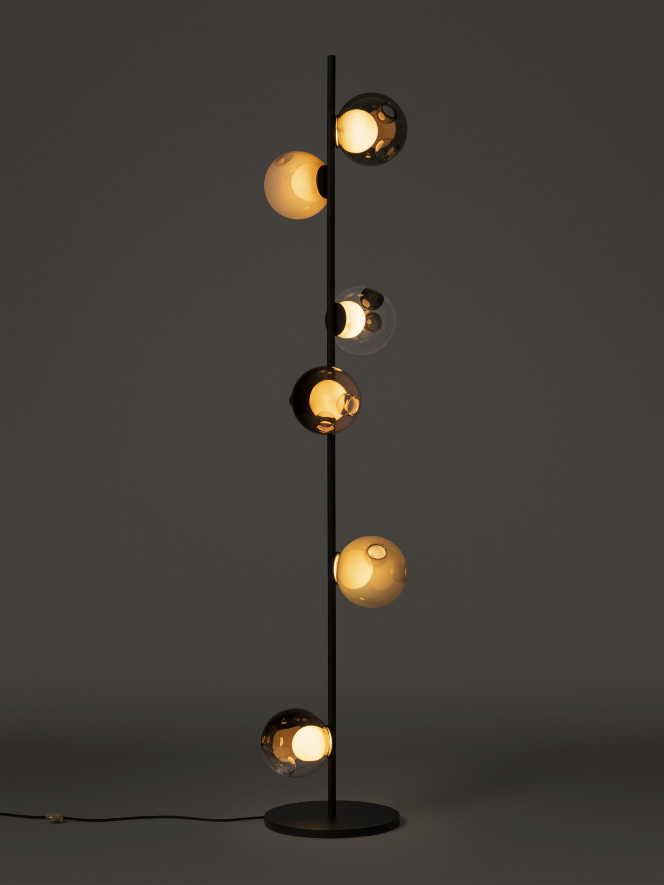 28 6 Floor Black Neutrals Dark