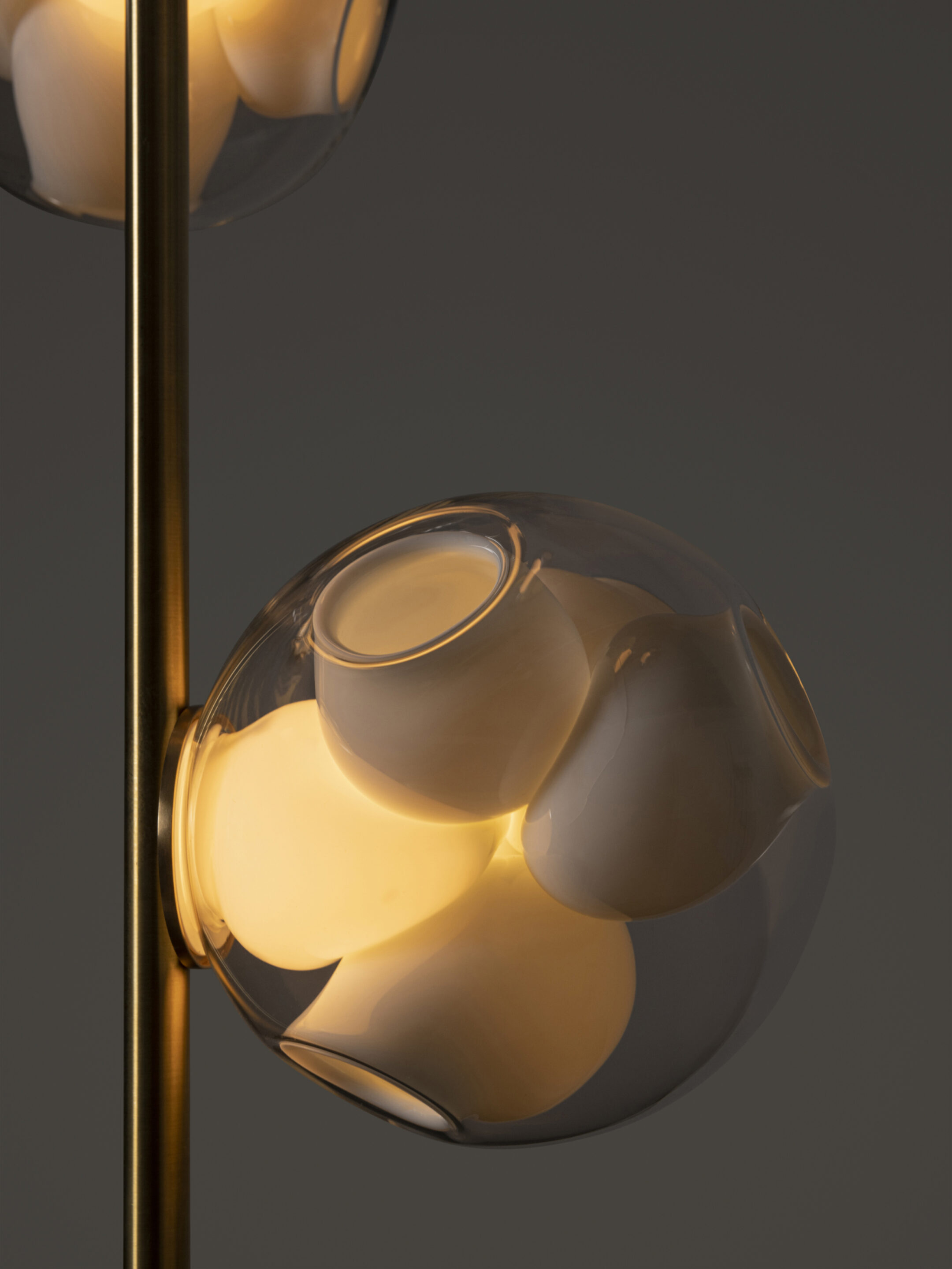 38v Ceiling Brass Dark Detail