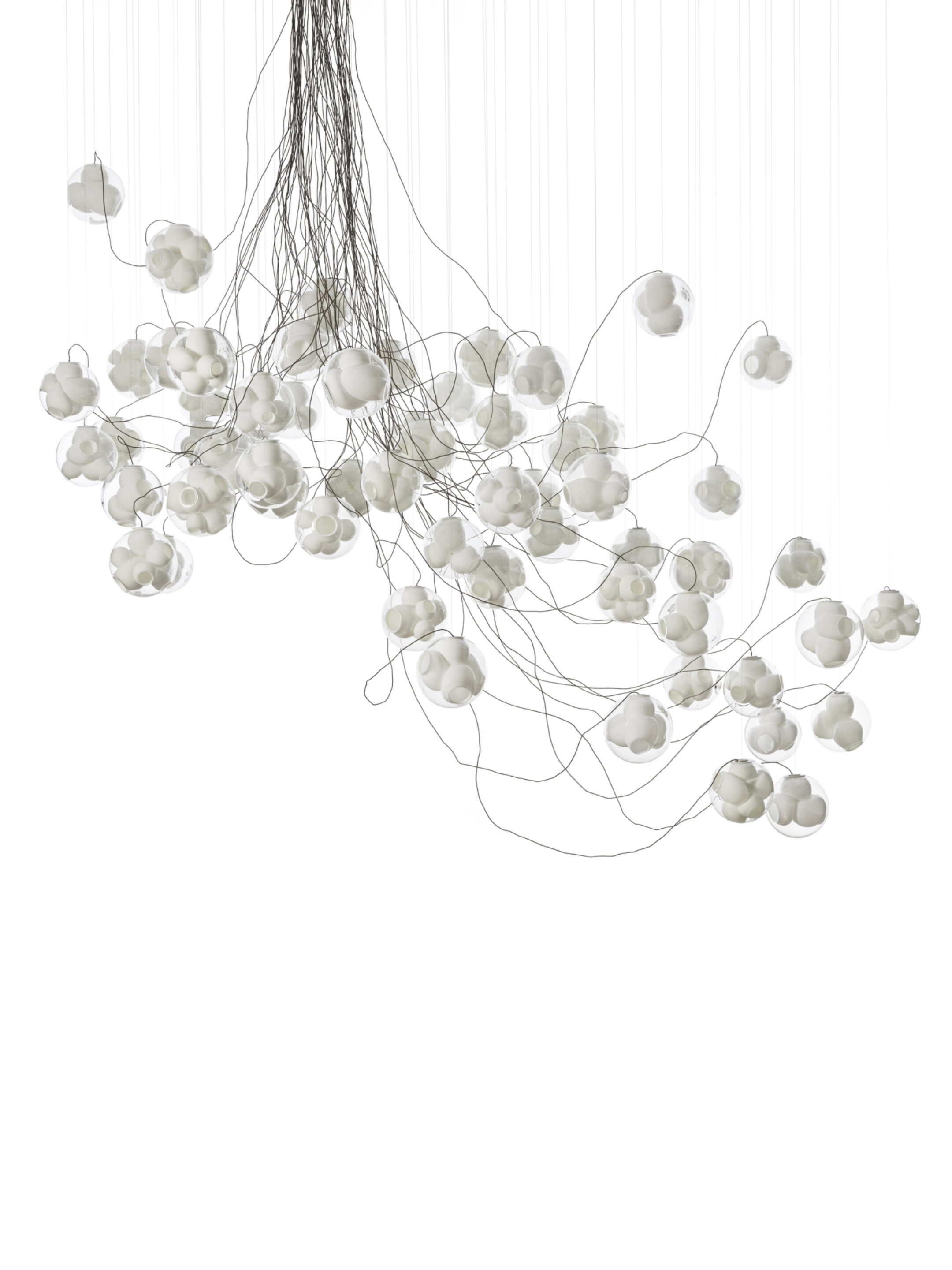 38v 61 Sculptural Cable Black Off