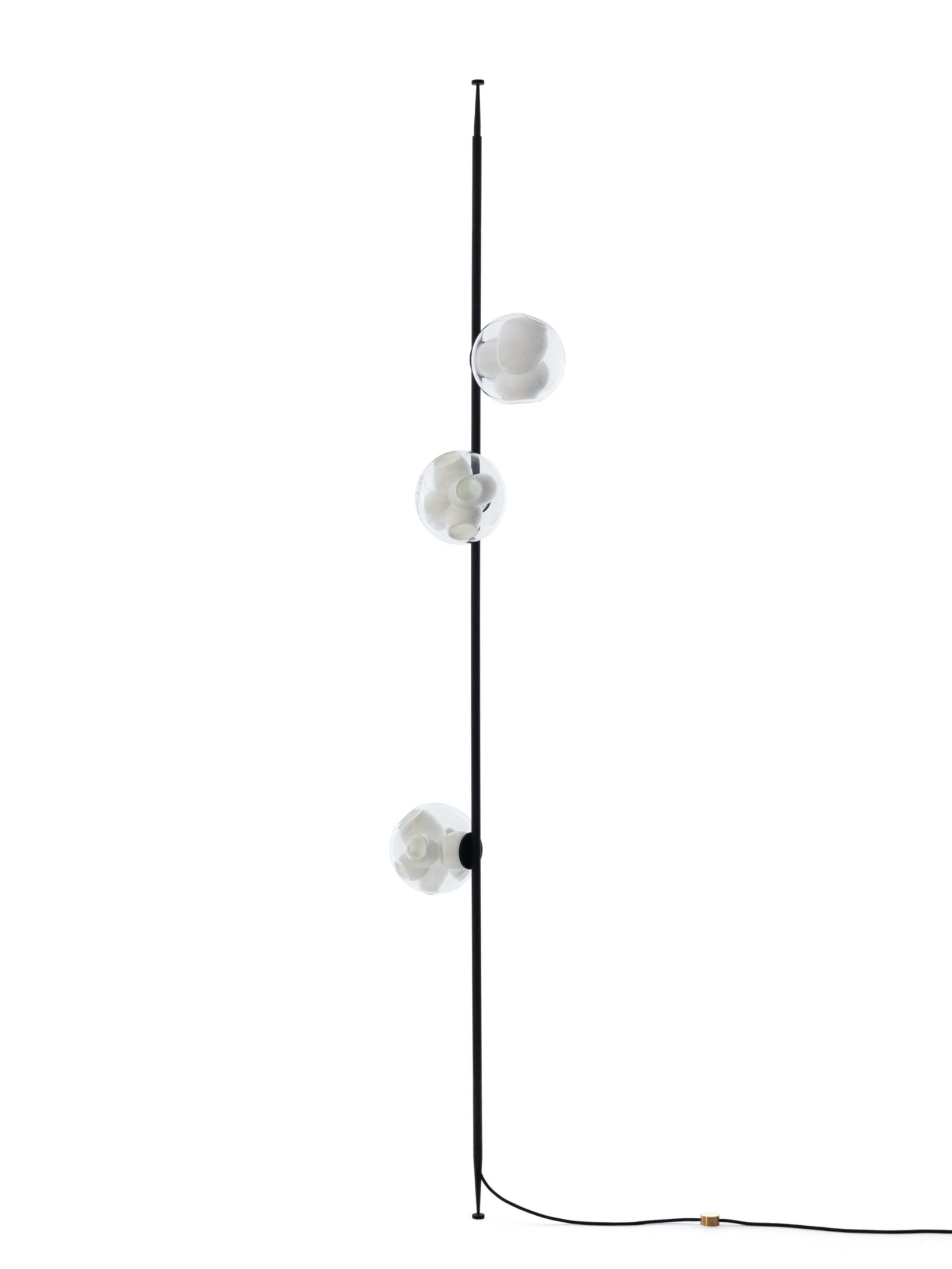 38v 3 Column 8ft Straight Black Off