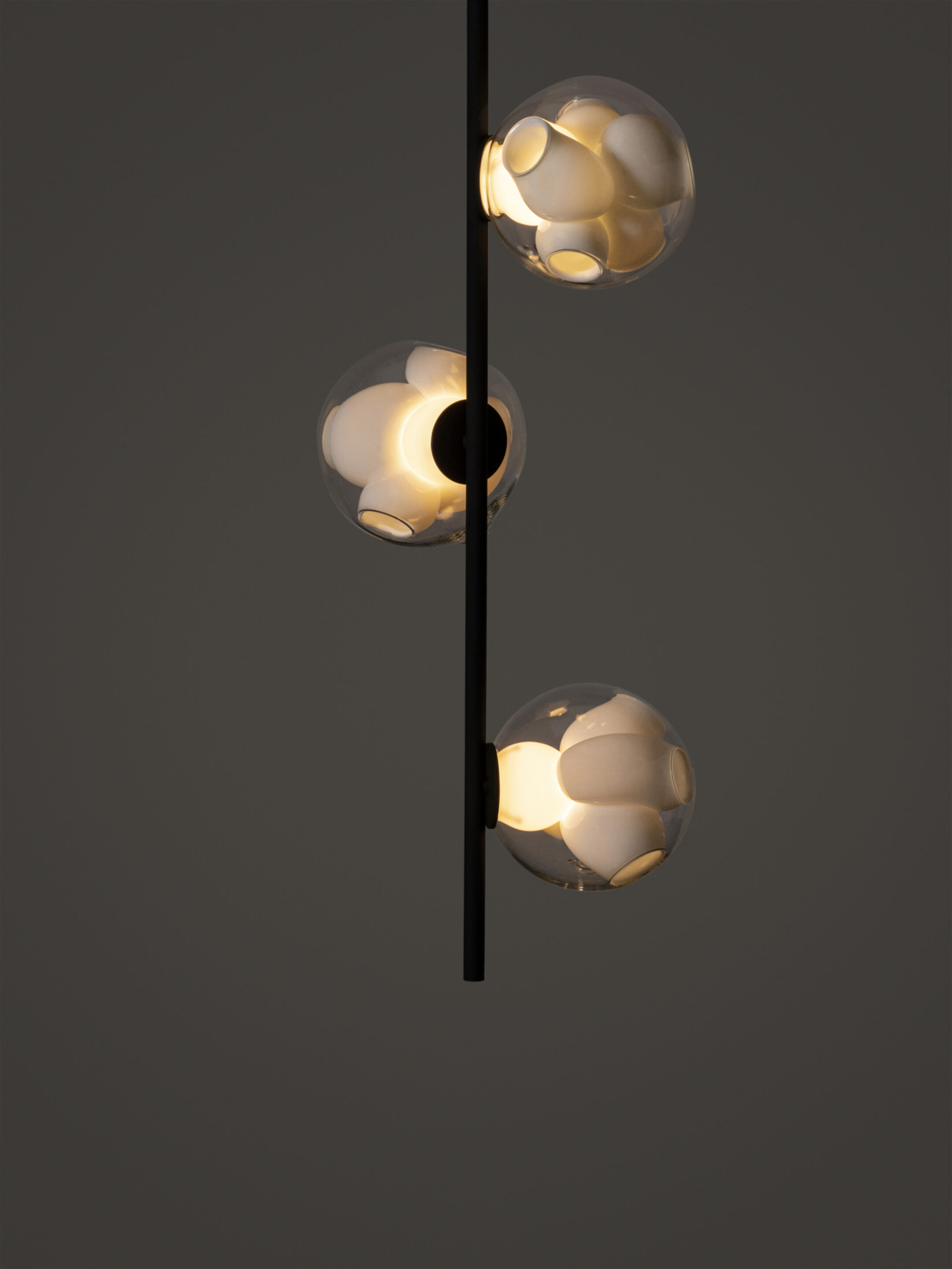 38v 3 Ceiling 3ft Black Dark