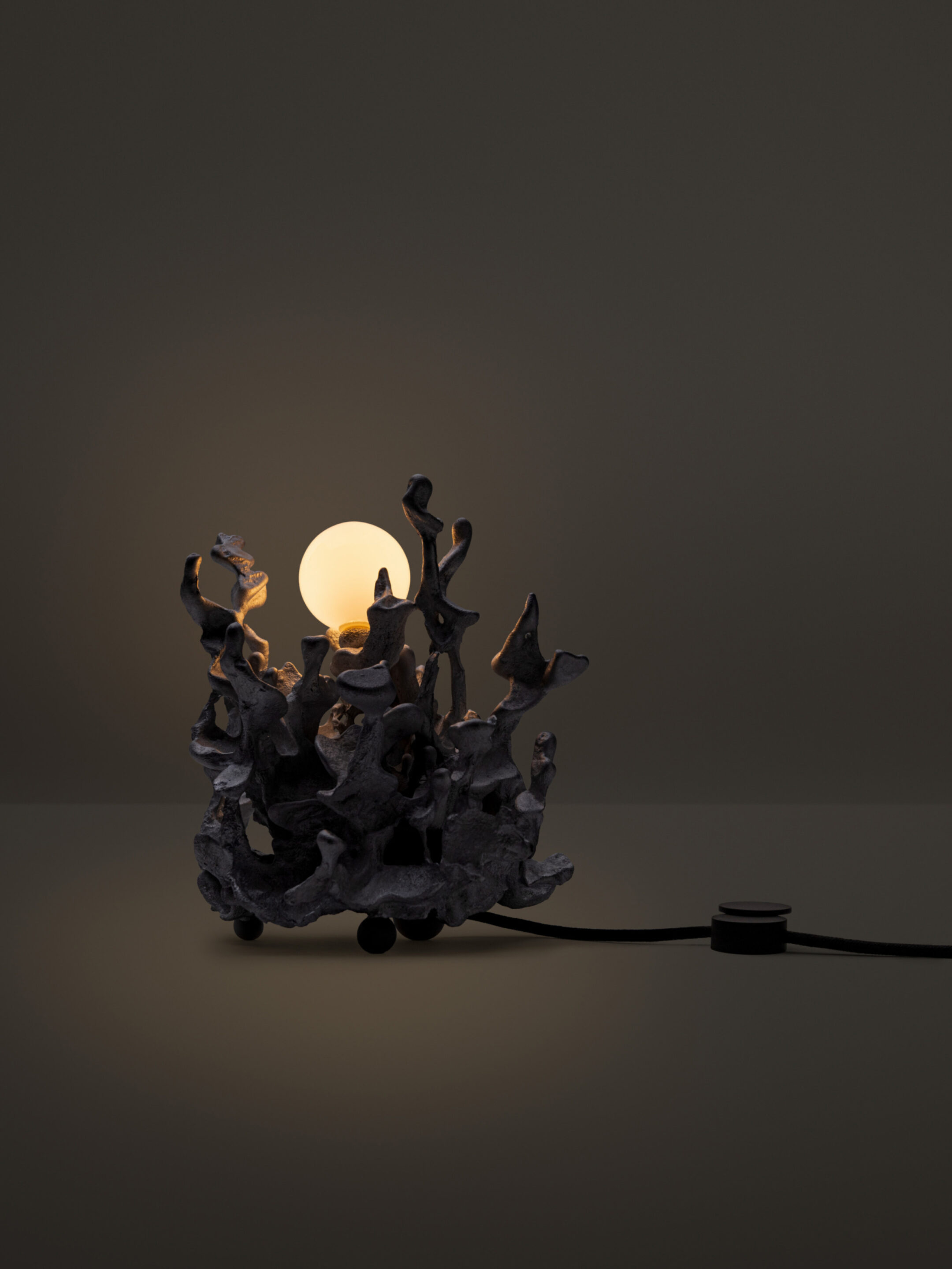 44 2026 4 Dark