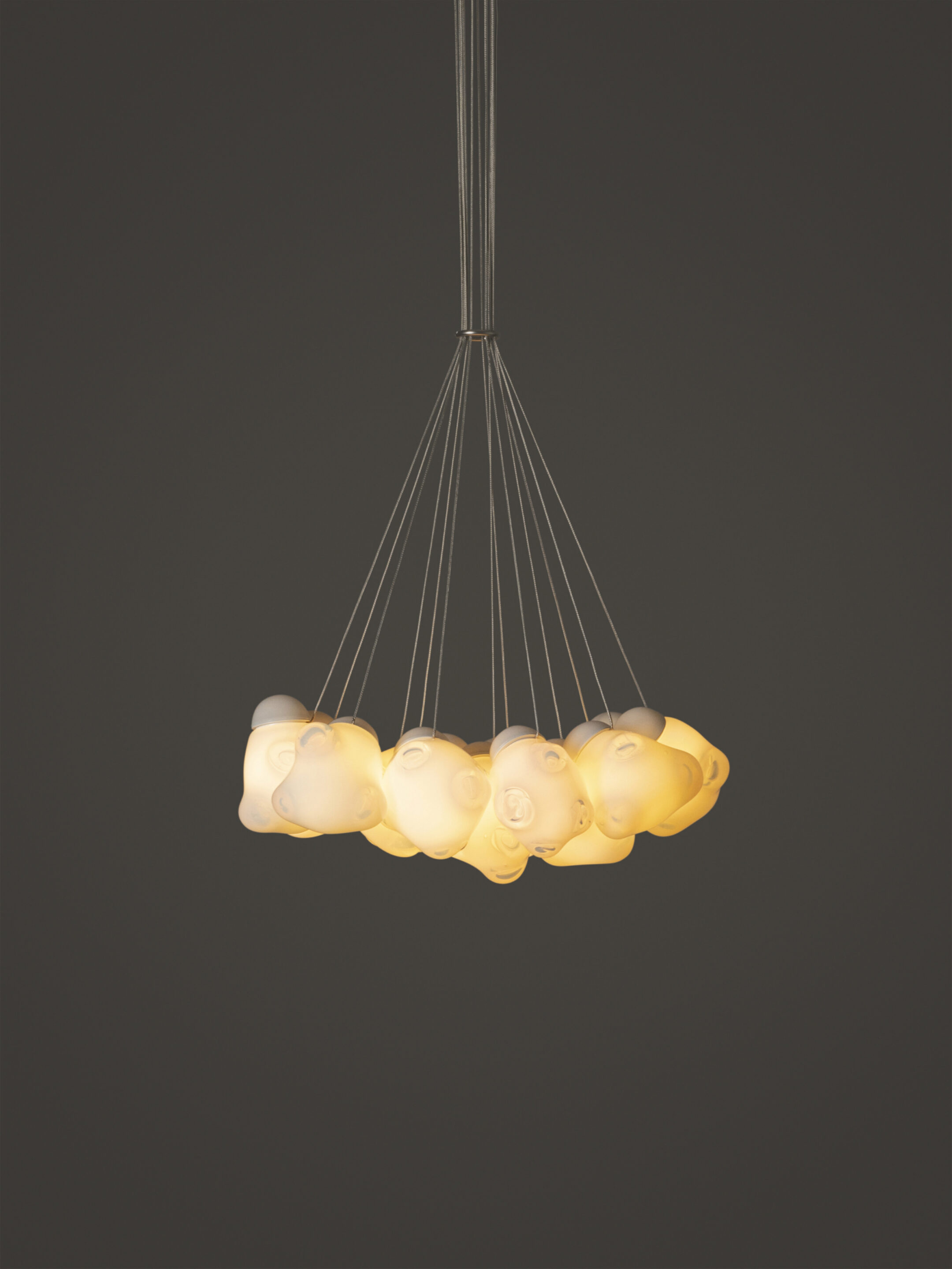 57 13 Cluster Opaline Dark
