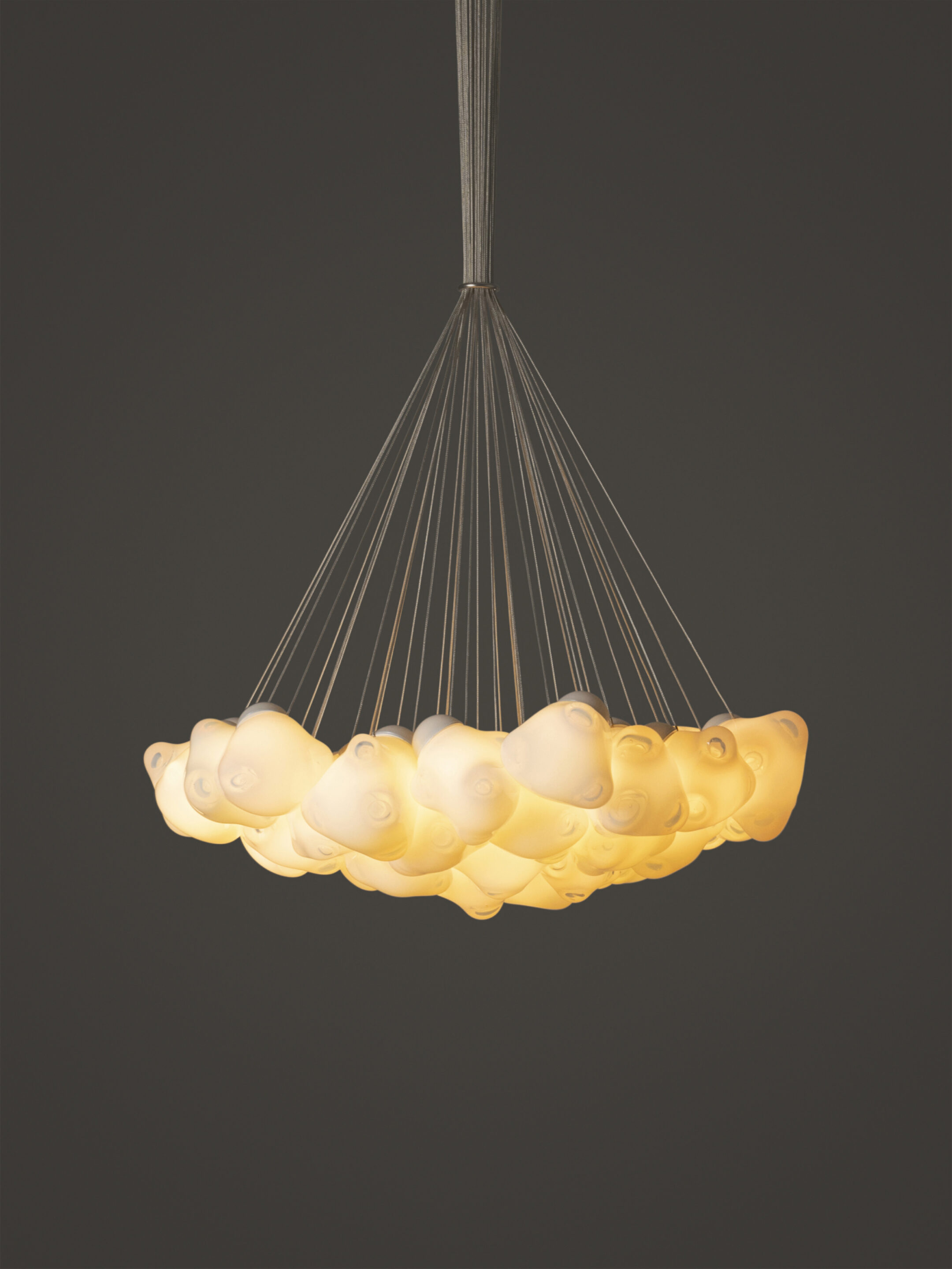 57 37 Cluster Opaline Dark
