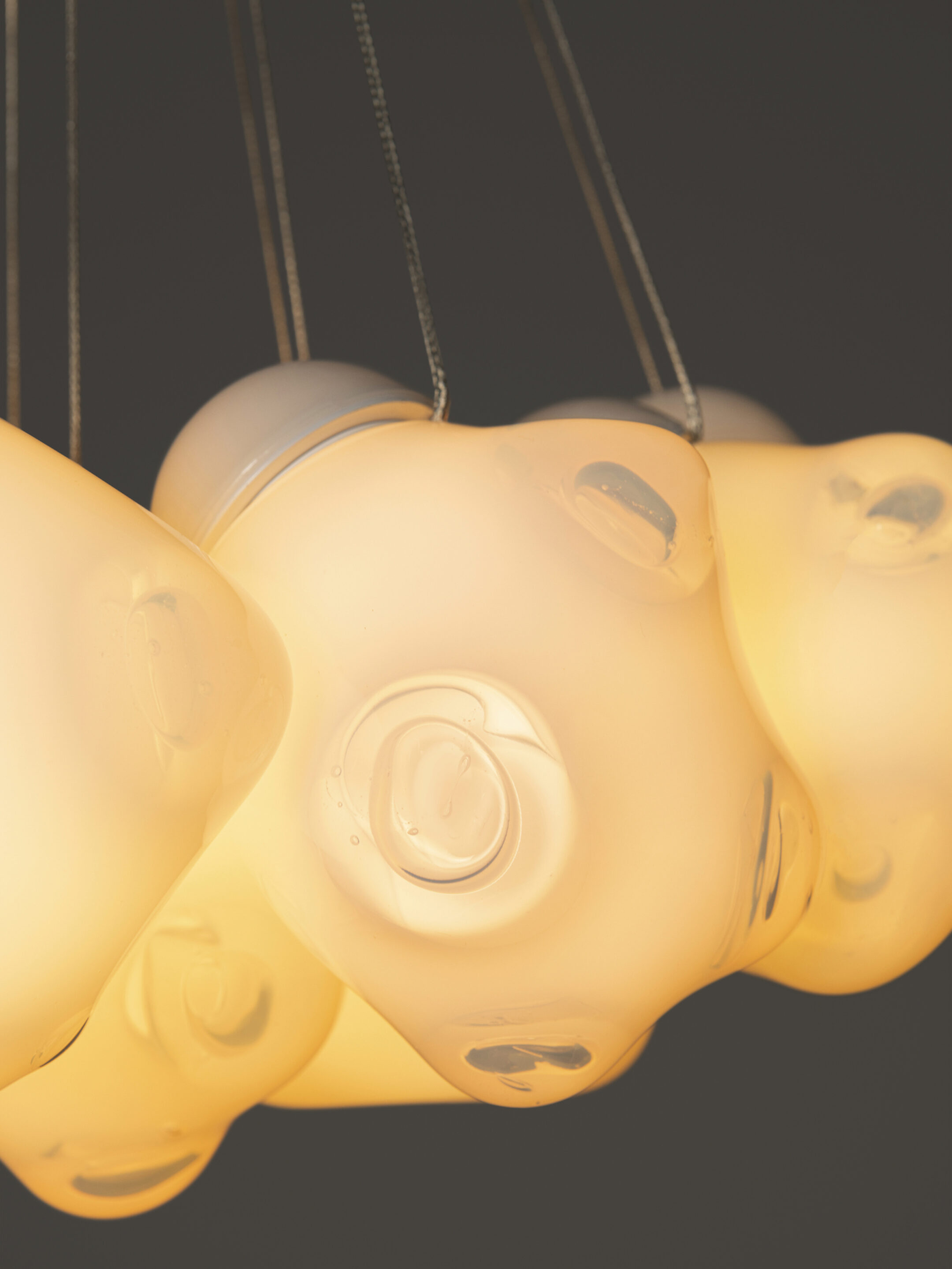 57 Cluster Opaline Dark Detail