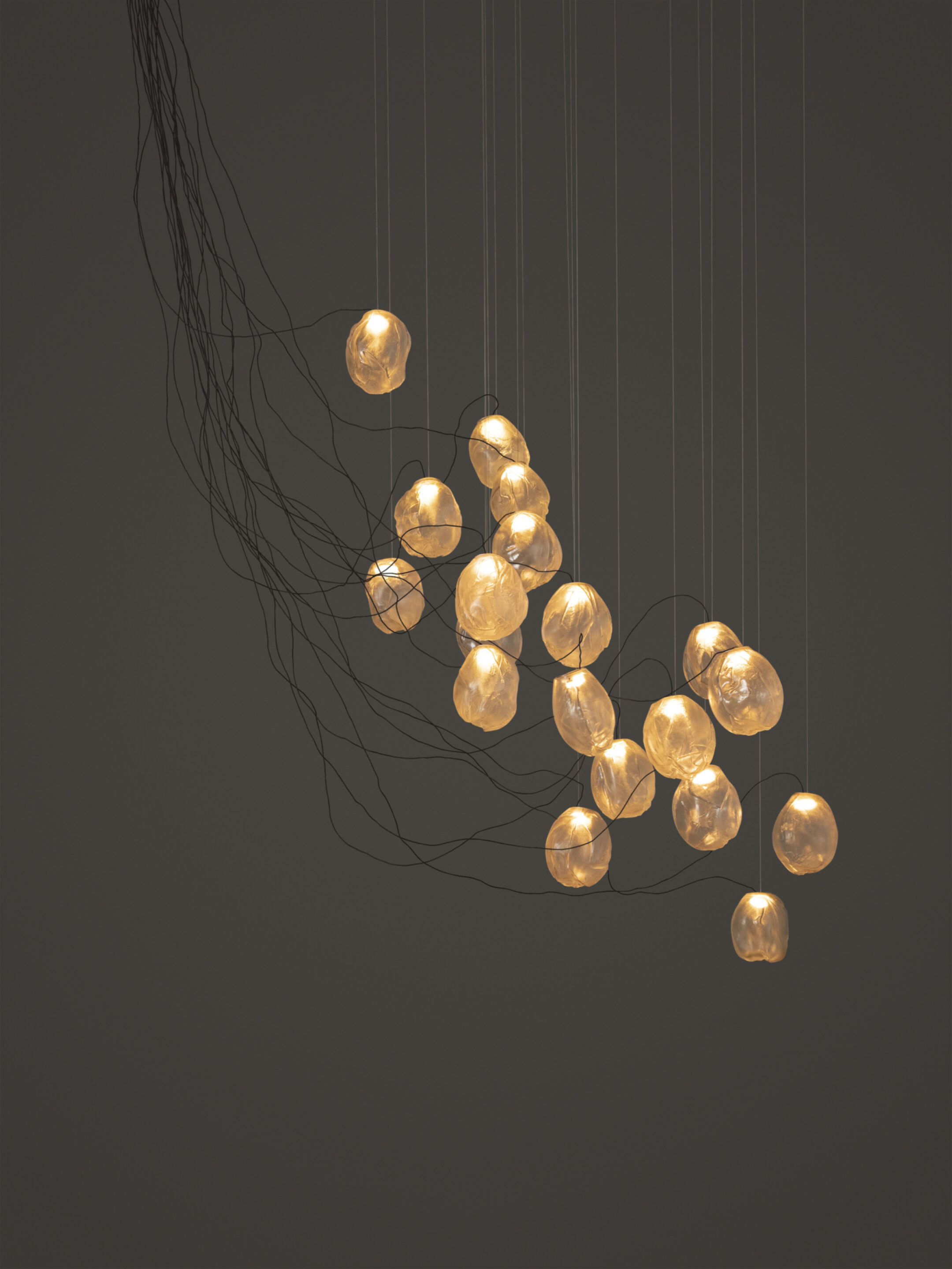73v 19 Sculptural Cable Black Dark