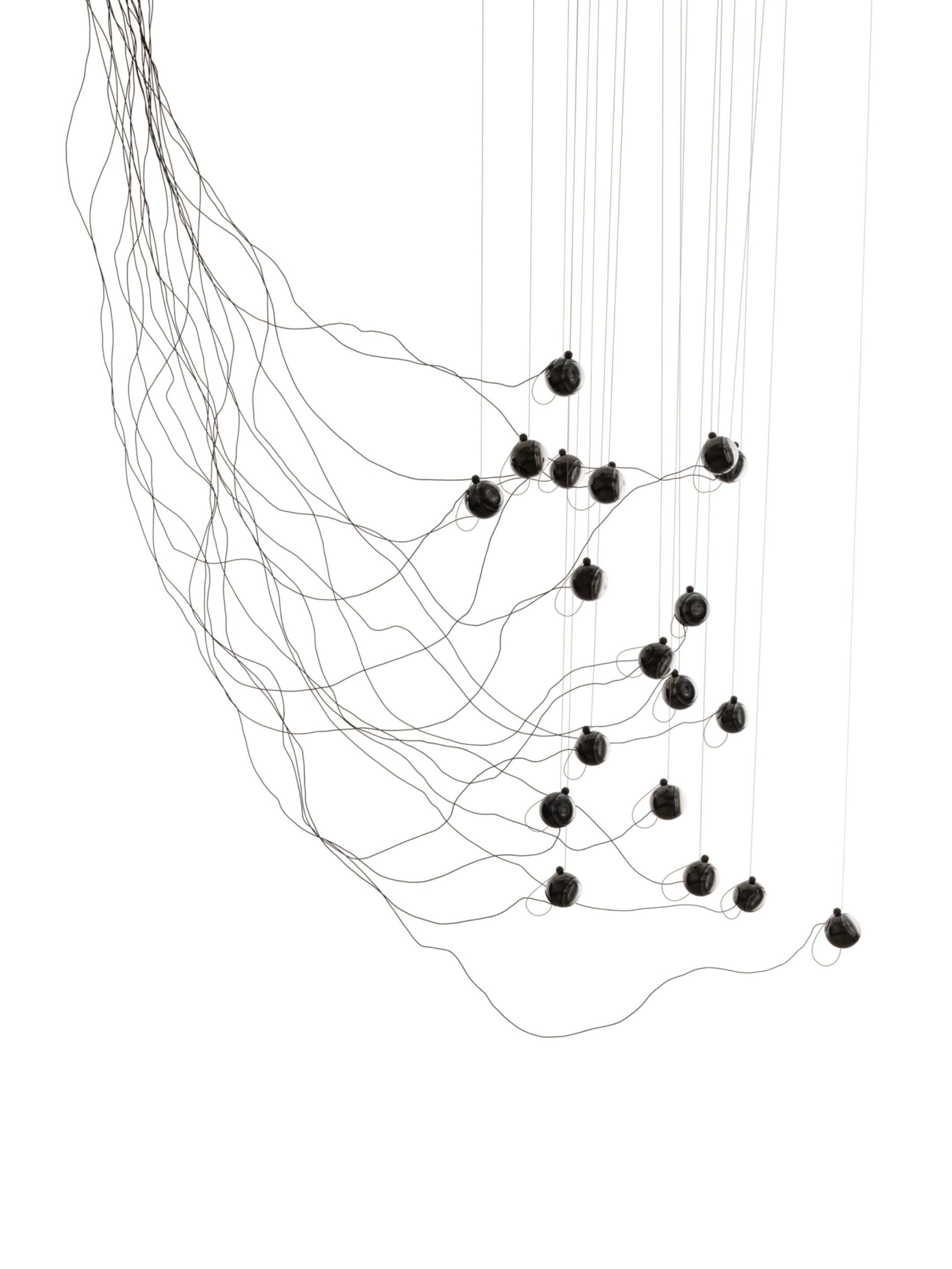 74 19 Sculptural Cable Black Off