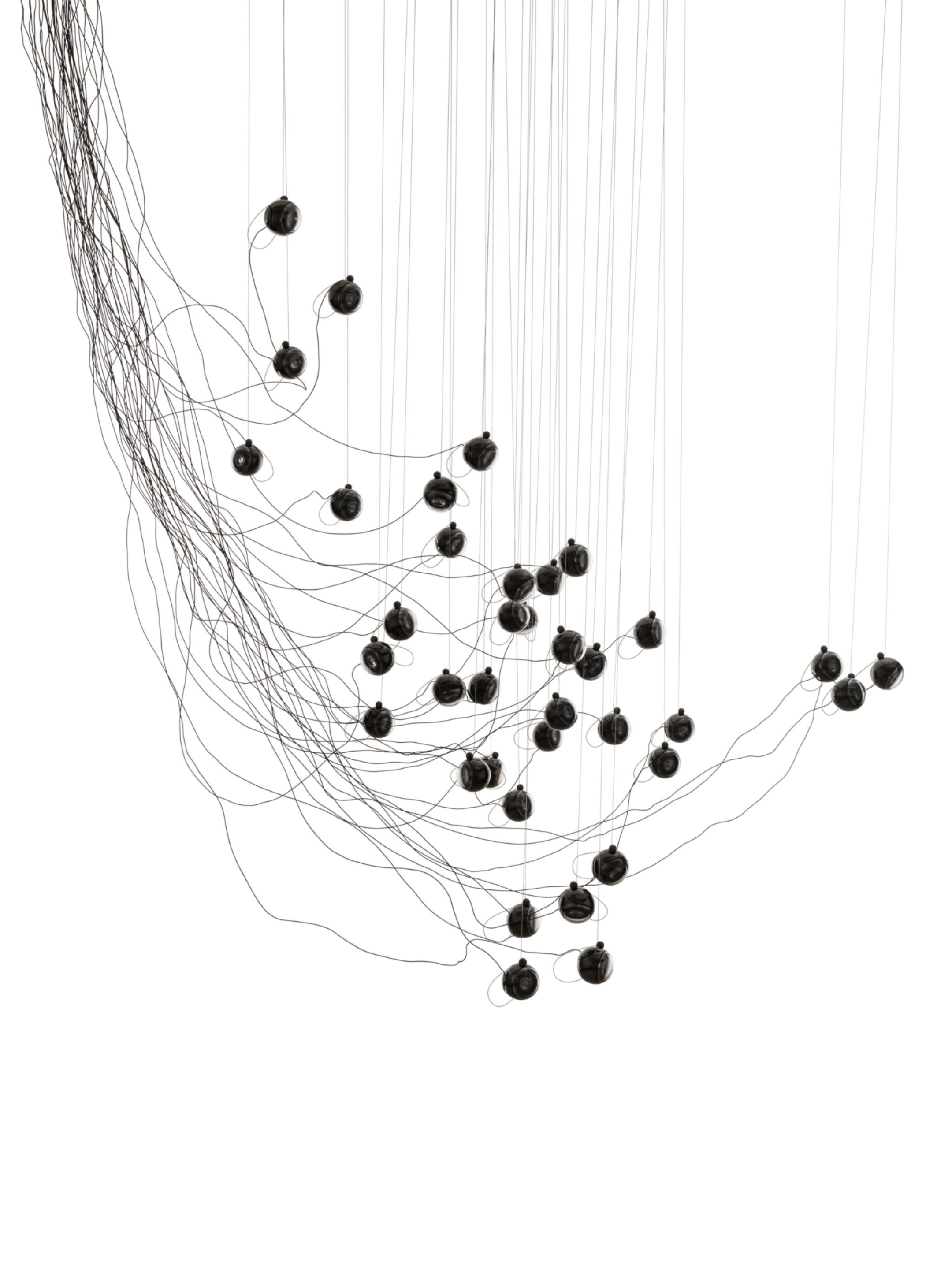 74 37 Sculptural Cable Black Off