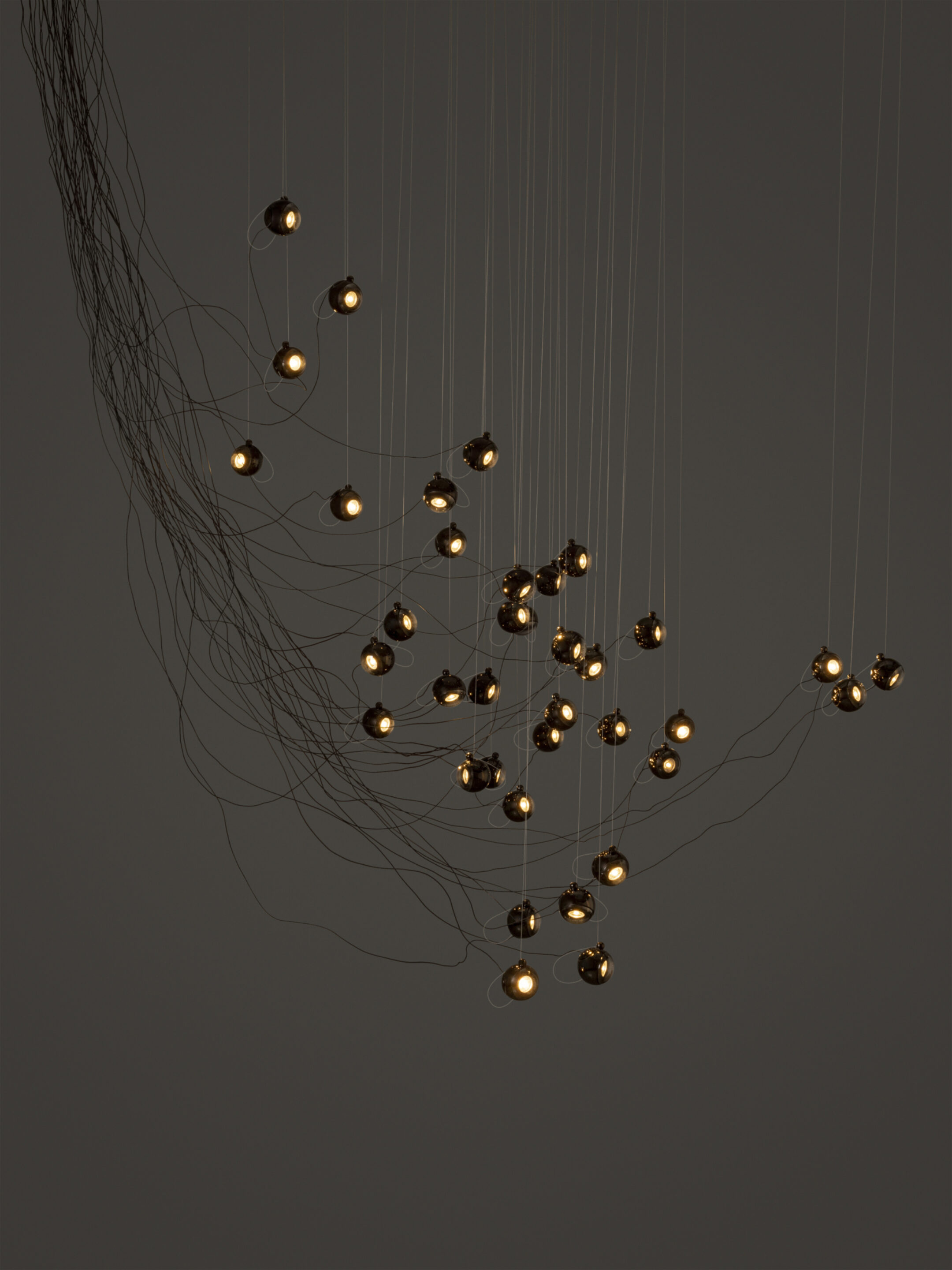 74 37 Sculptural Cable Black Dark