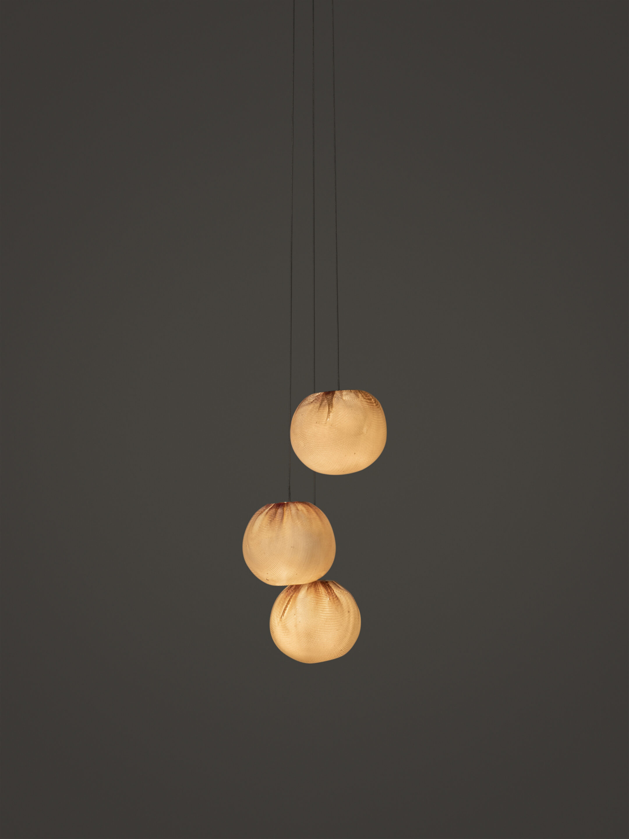 84 3 Cluster Column Dark