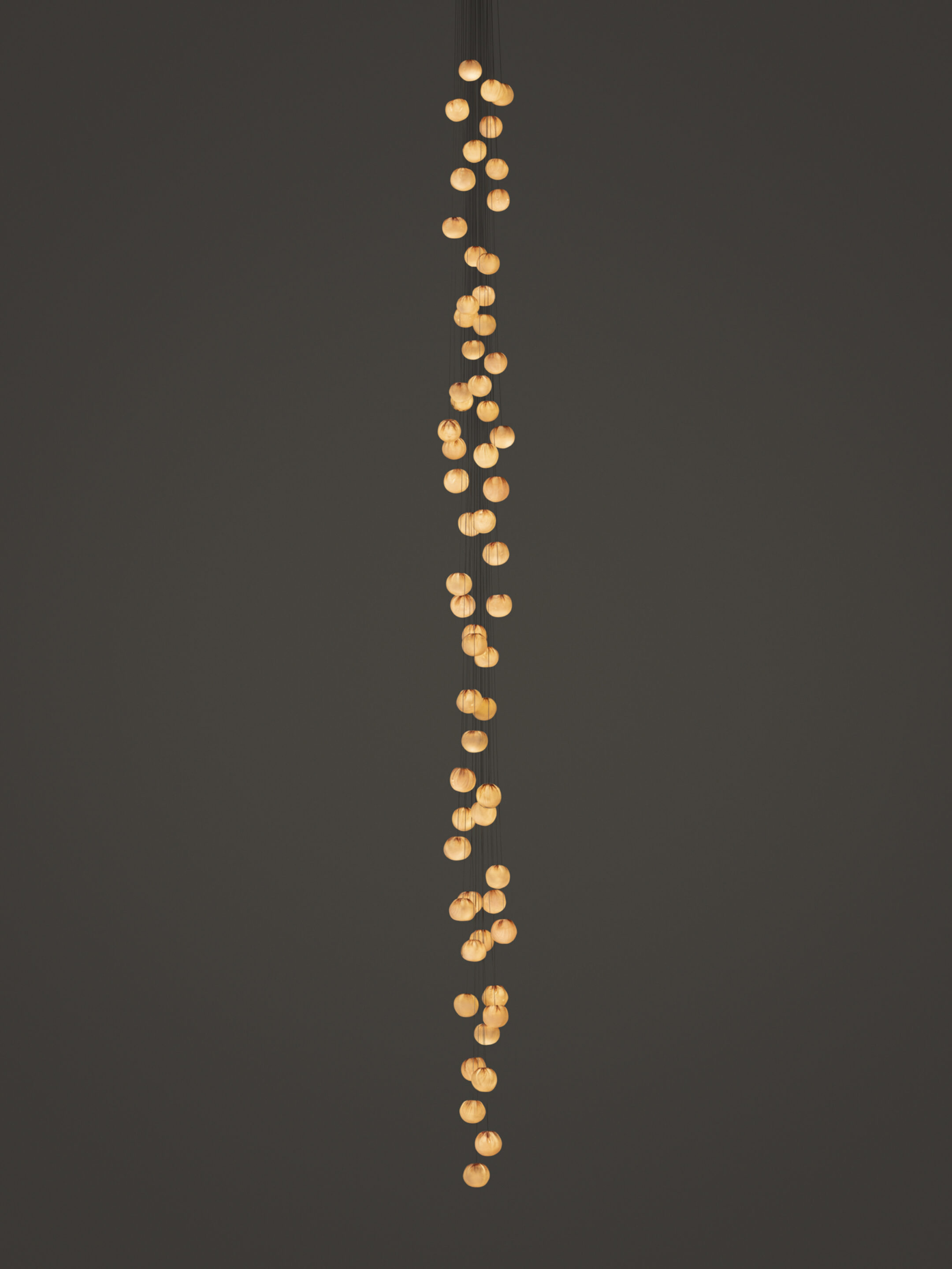 84 61 Cluster Column Long Dark