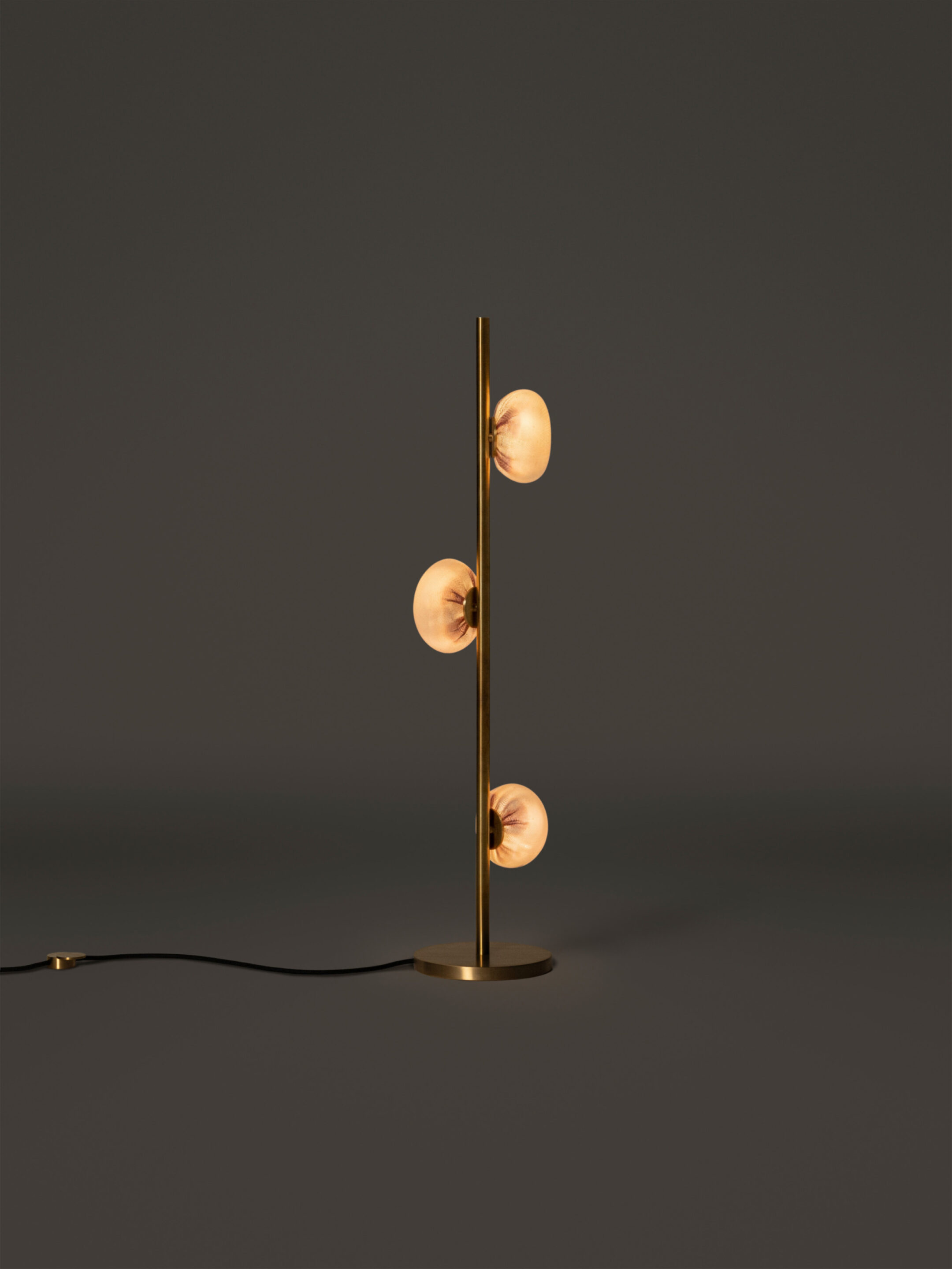 84v 3 Floor 3ft Brass Dark
