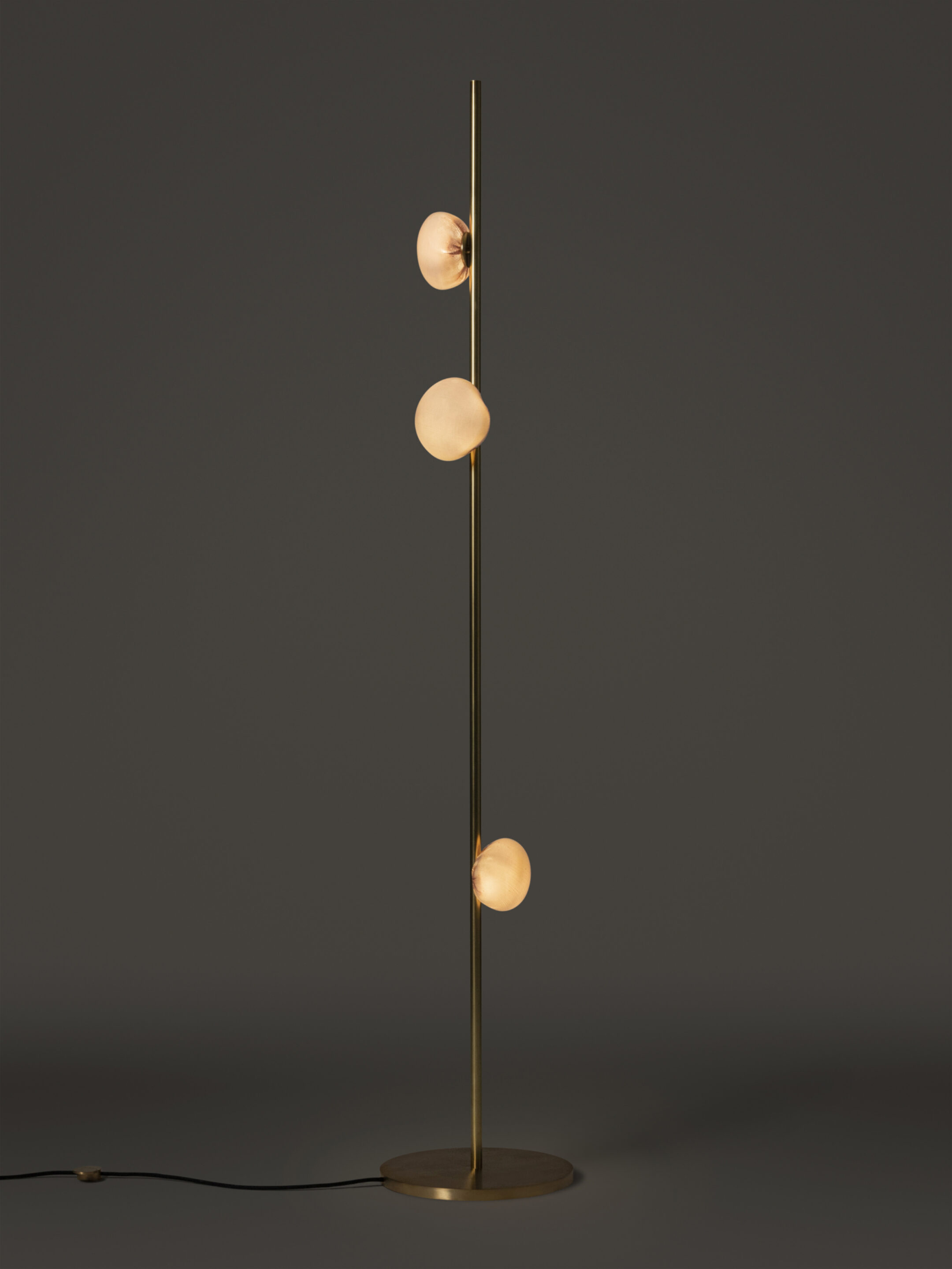 84v 3 Floor 6ft Brass Dark