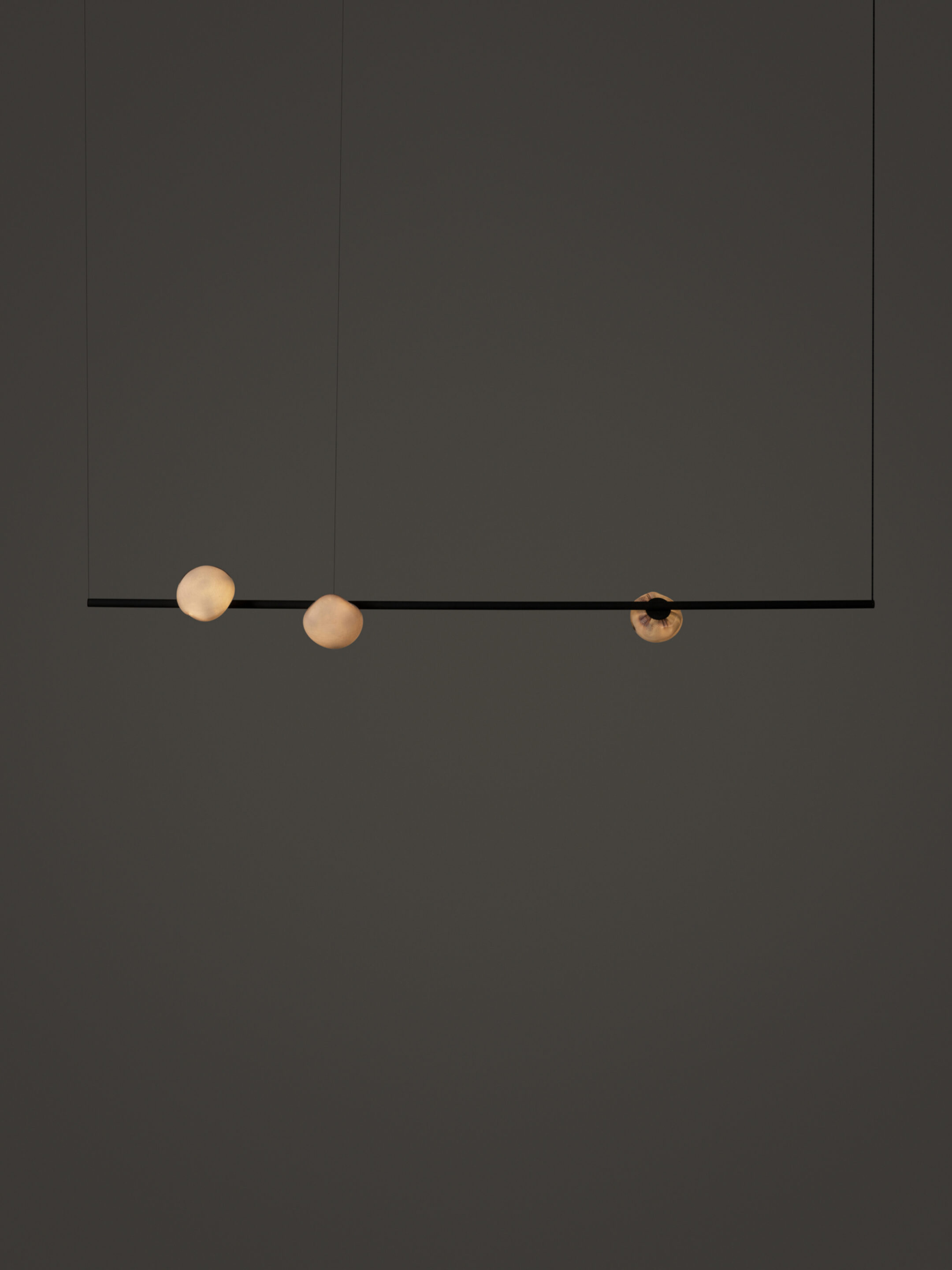 84v 3 Suspended H 6ft Black Dark