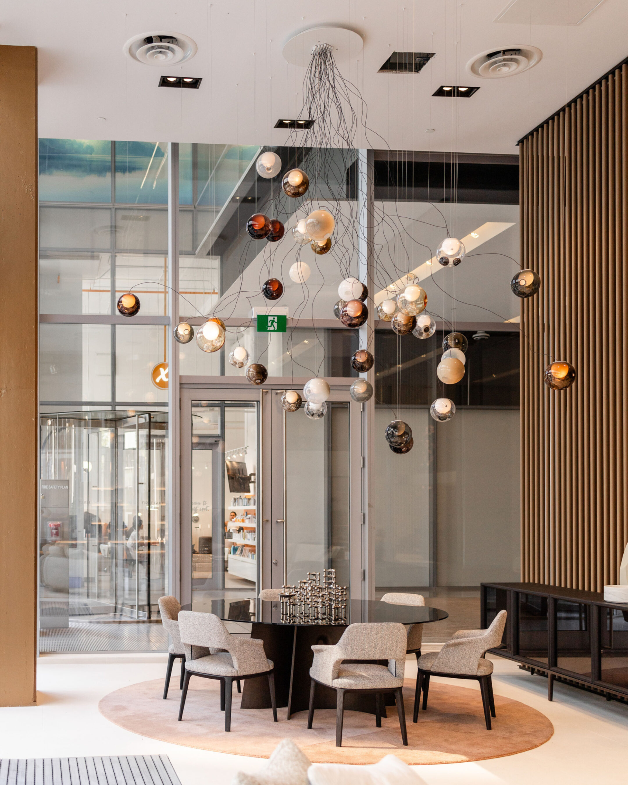 Poliform 28 sculptural 4742