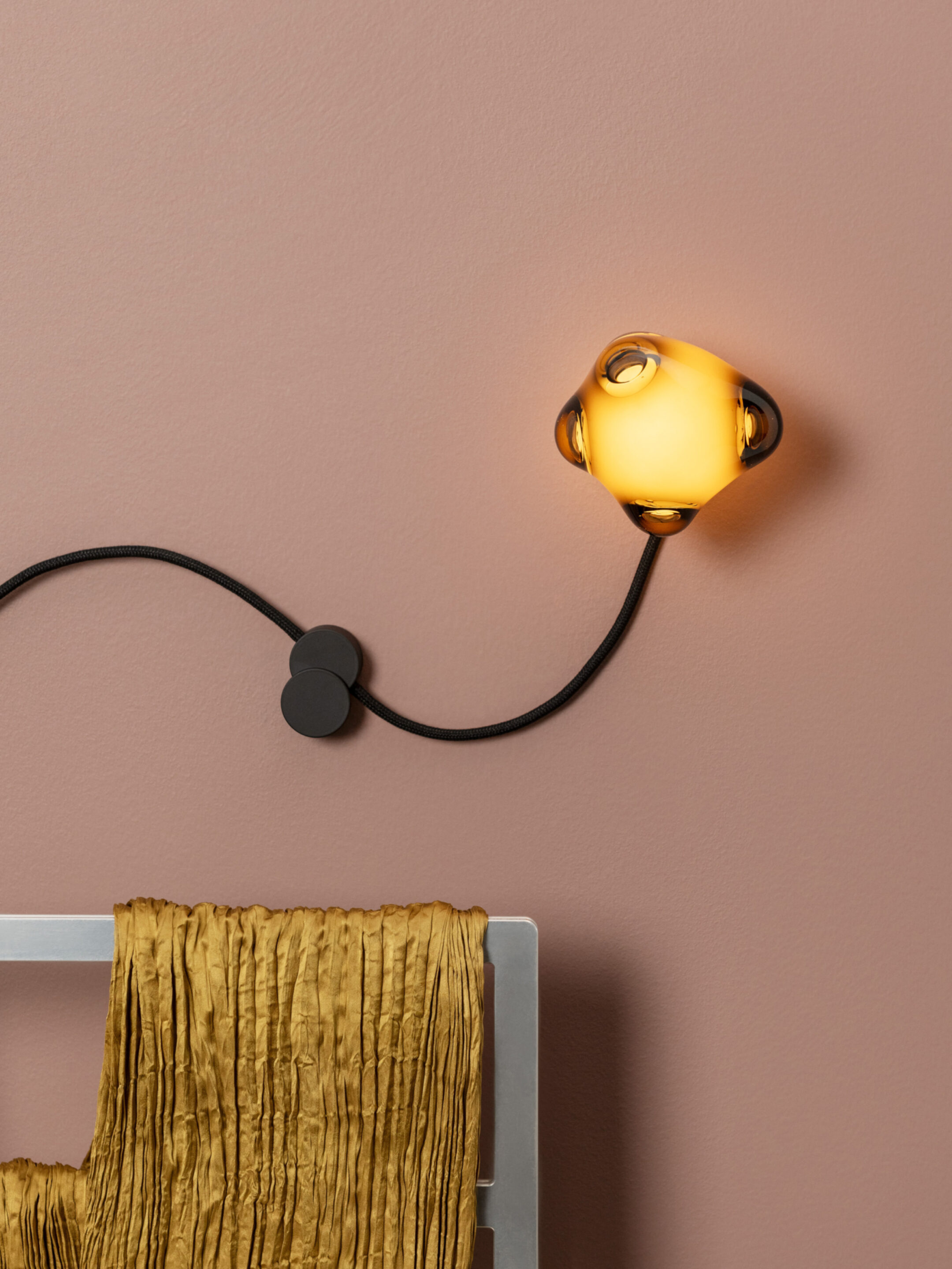 Photoshoot Table Light 57t Grey Wall Mount On