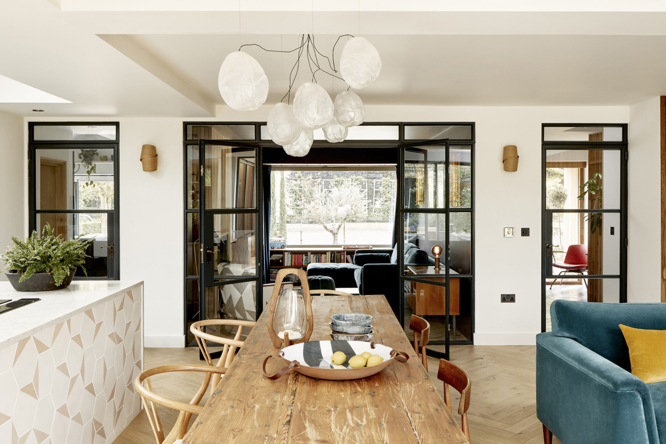 Lee Thornley House 73 V semirigid Bert and May 17